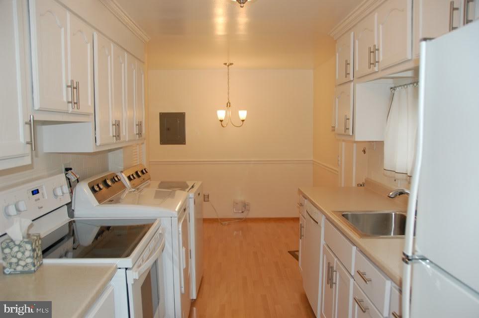 PARKVILLE - Residential