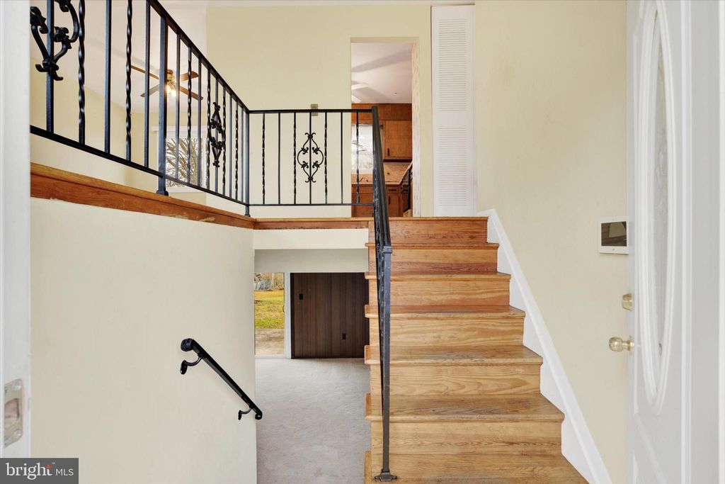 Photo of 490 Sue Drive, HUMMELSTOWN, PA 17036 (MLS # PADA2051920)