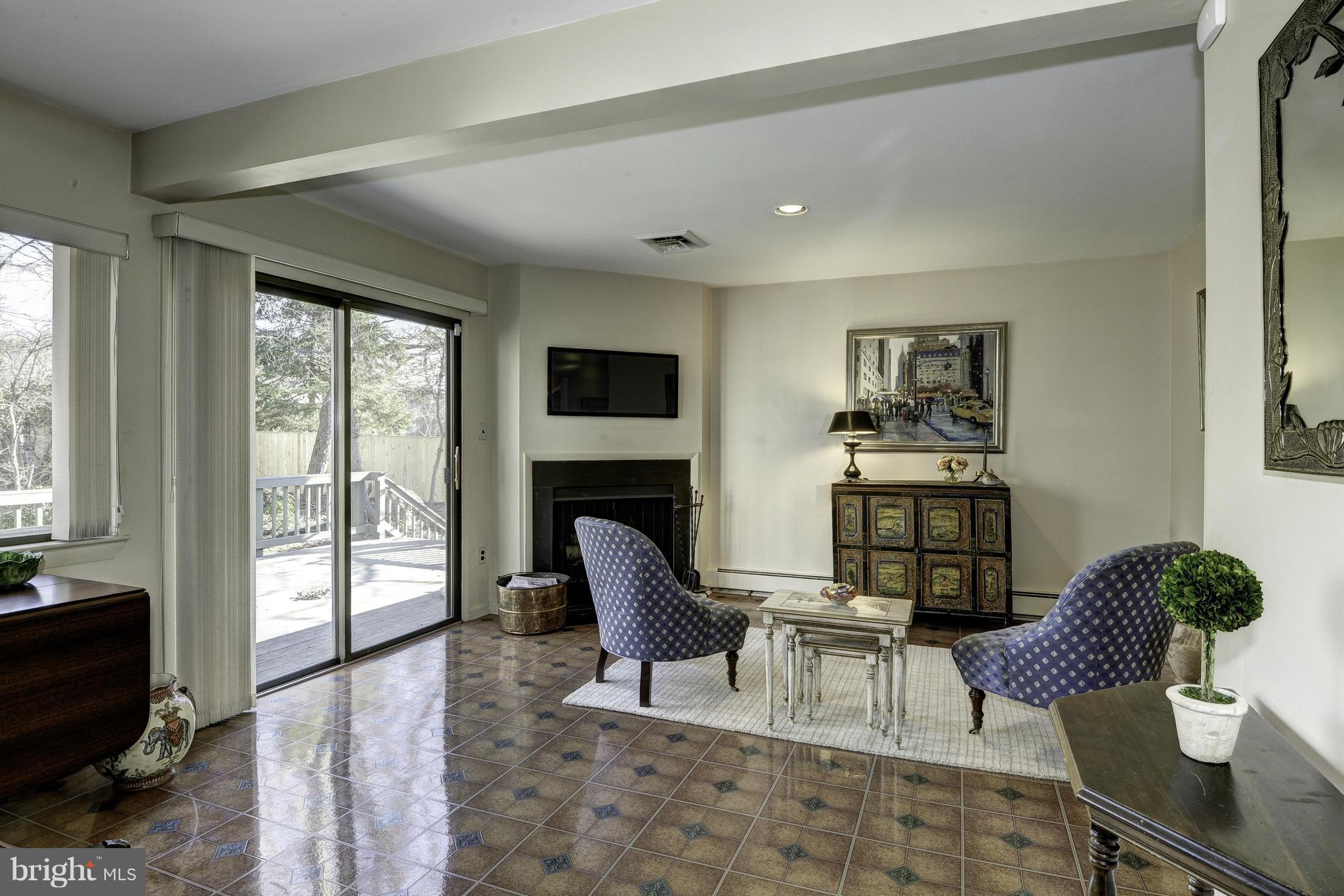 DIVINES CHESTERBROOK - Residential