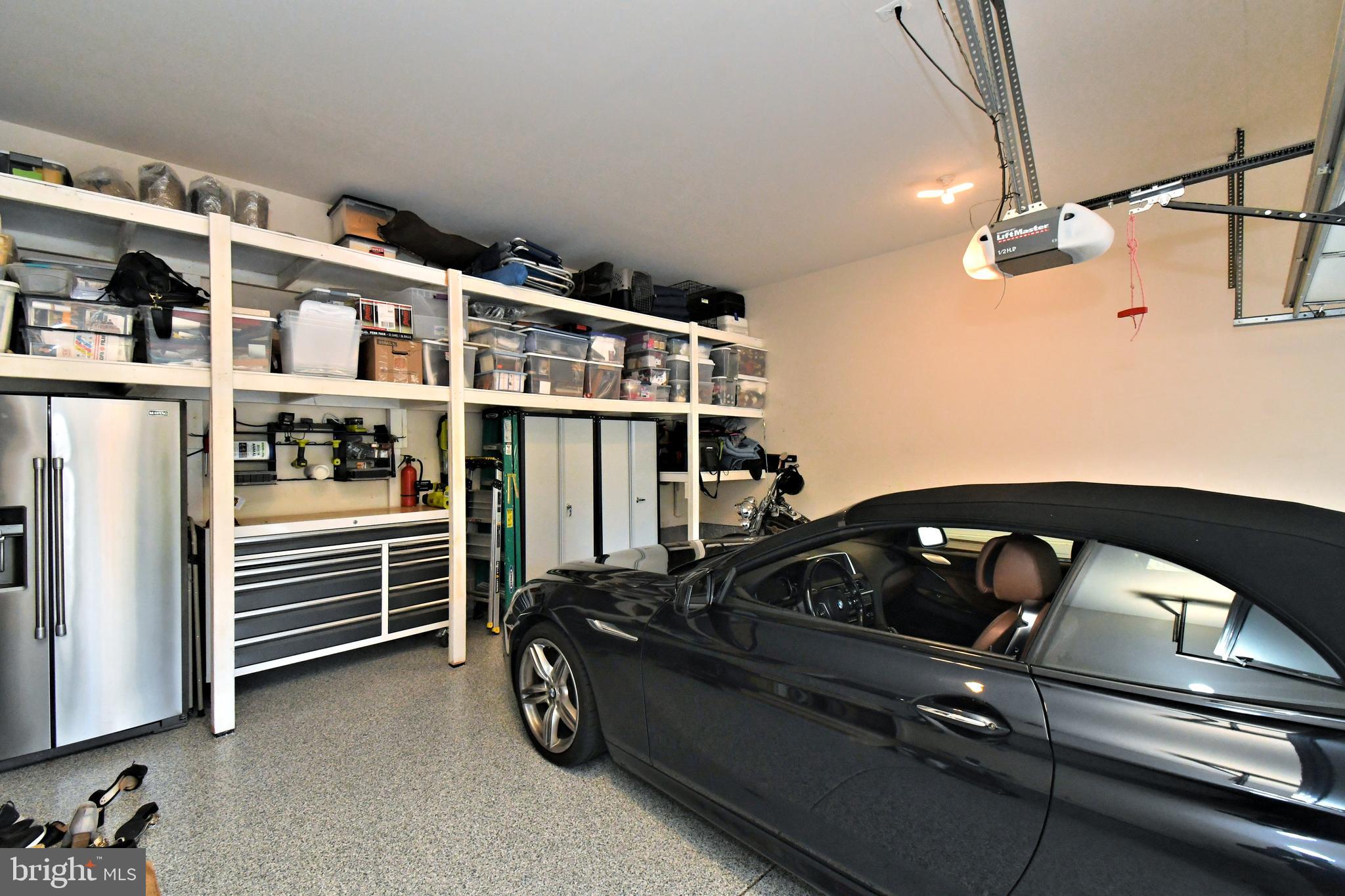 VILLAS OF NEWTOWN - Residential