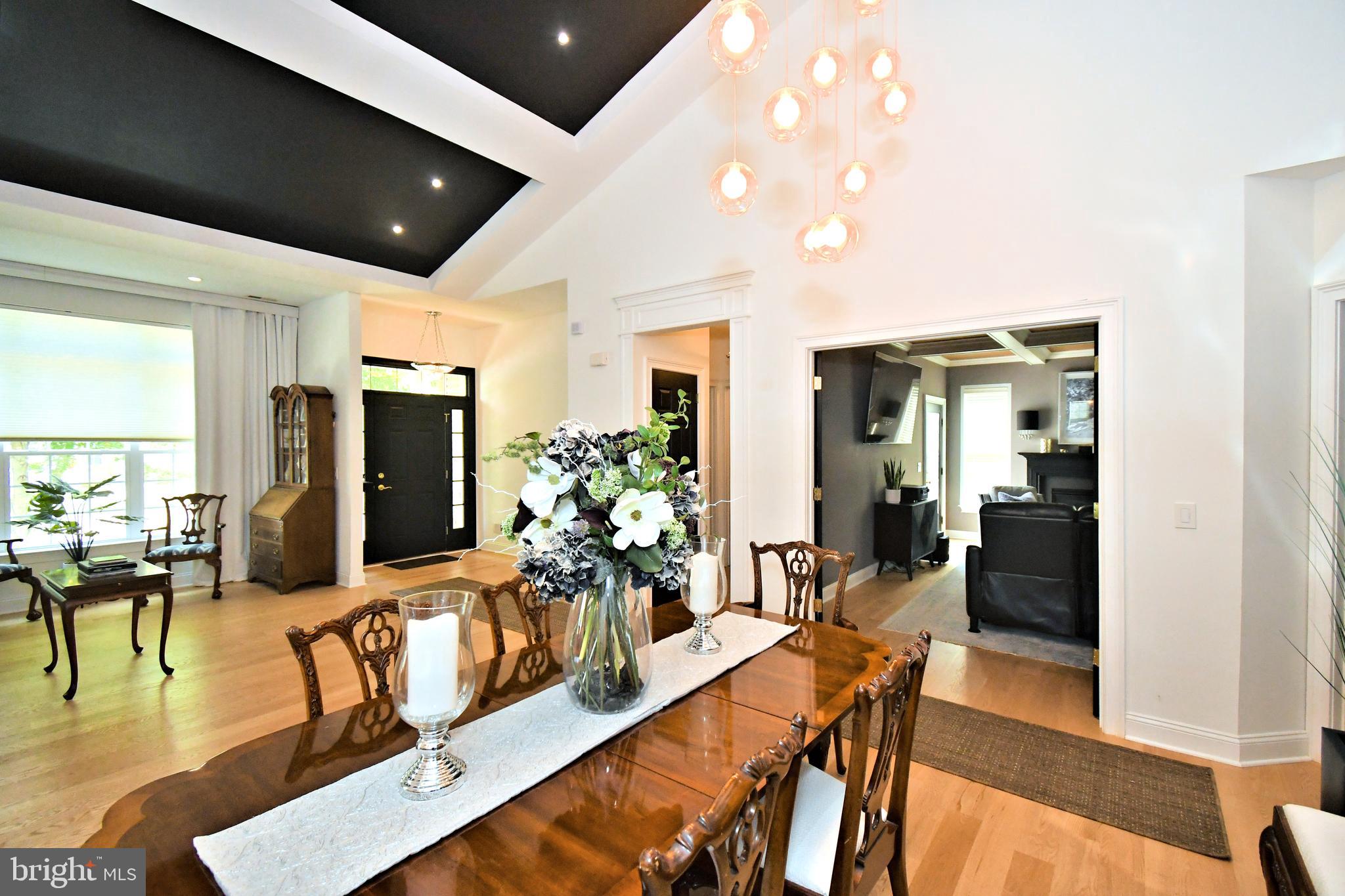 VILLAS OF NEWTOWN - Residential