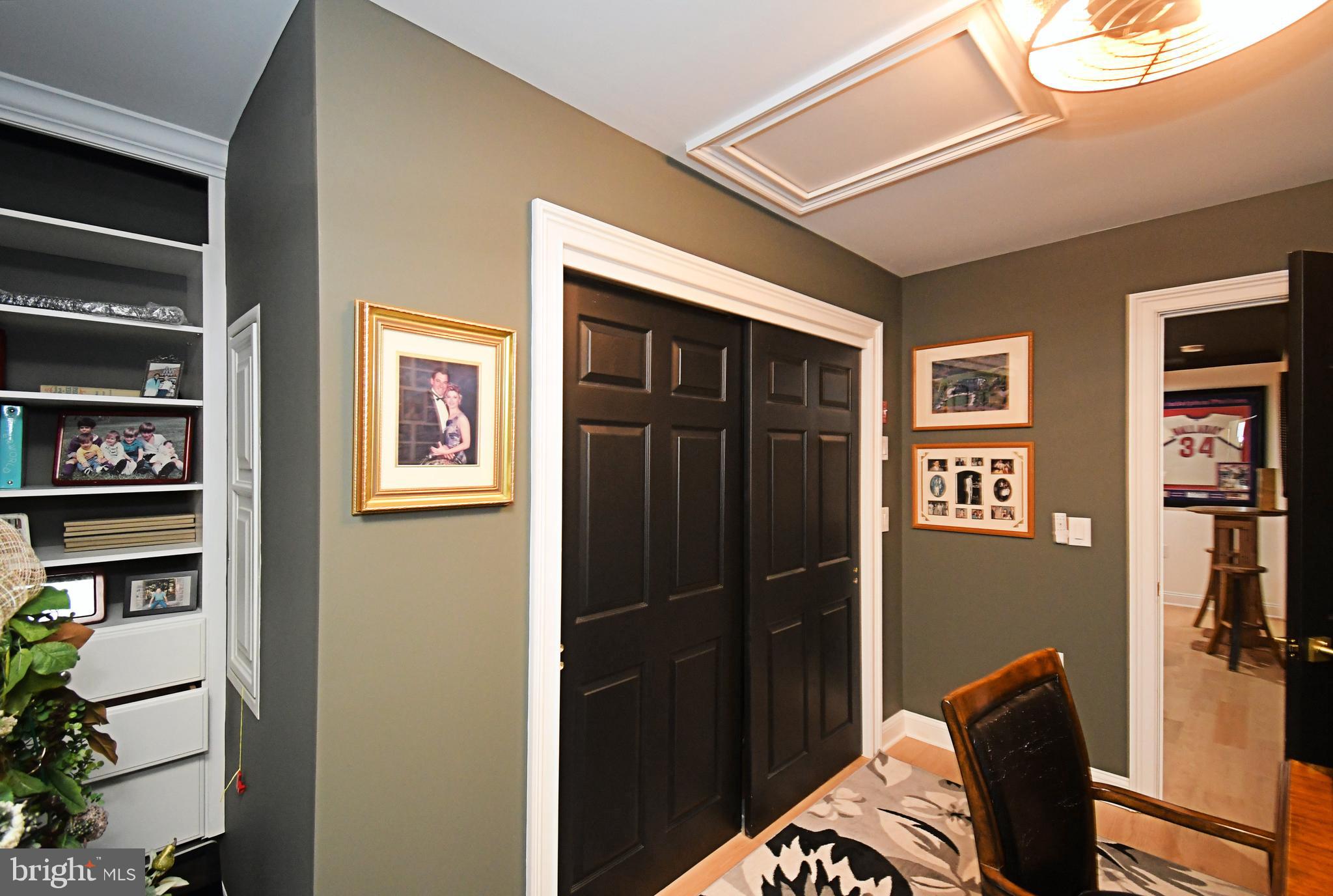 VILLAS OF NEWTOWN - Residential