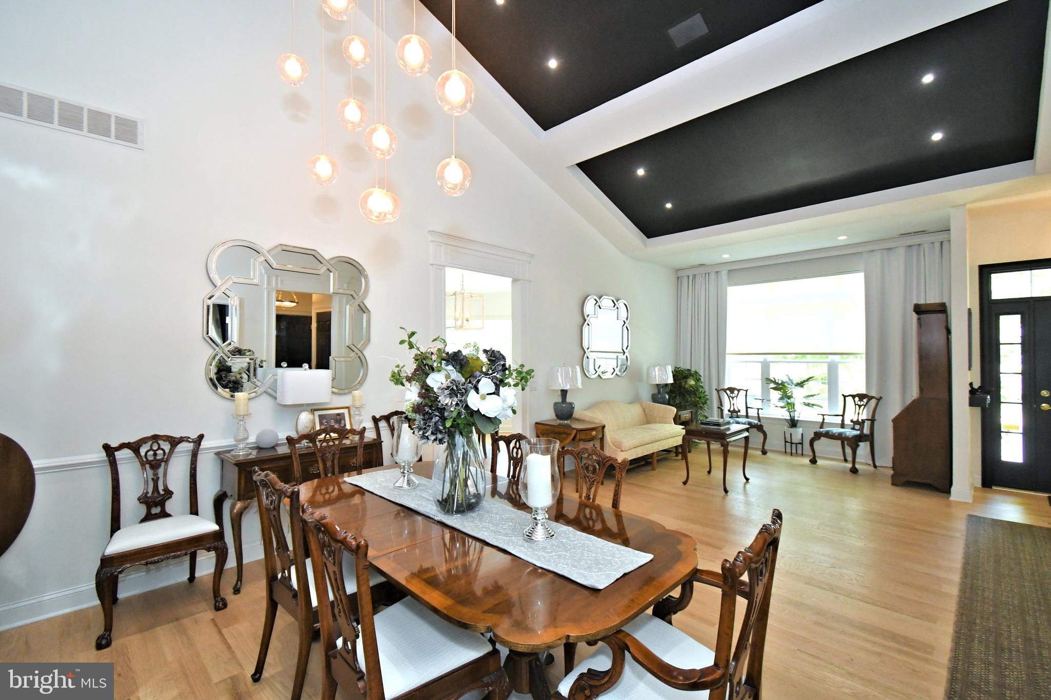 VILLAS OF NEWTOWN - Residential