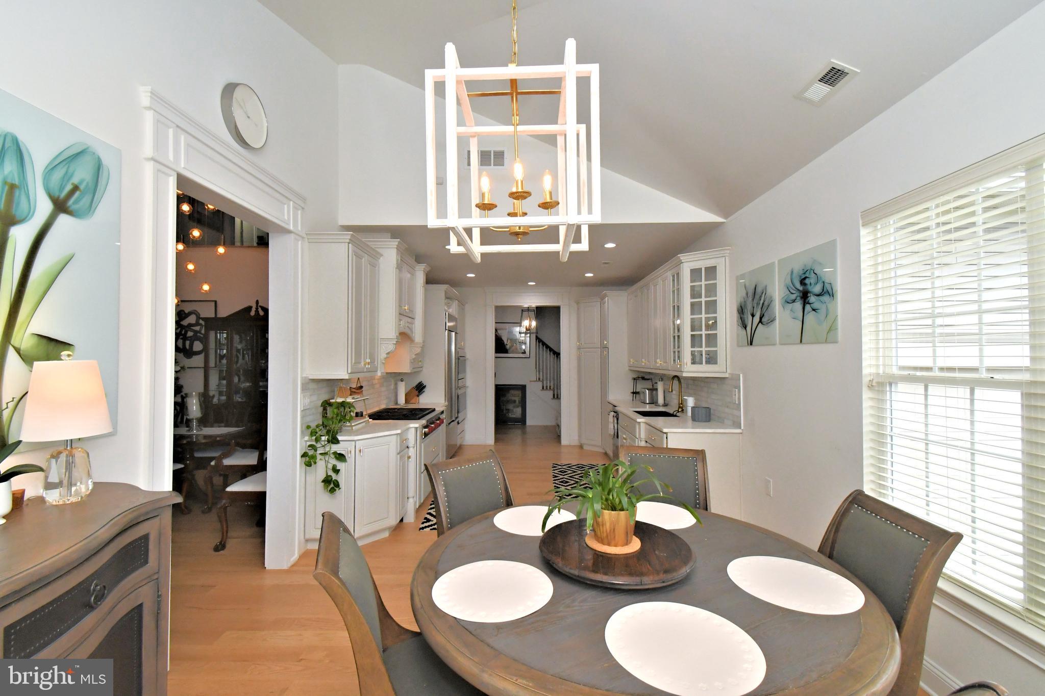 VILLAS OF NEWTOWN - Residential