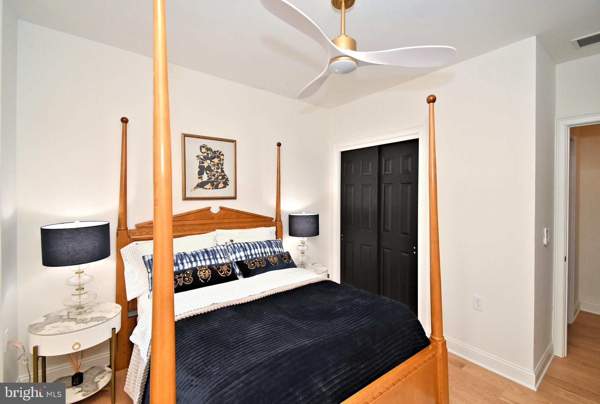 VILLAS OF NEWTOWN - Residential