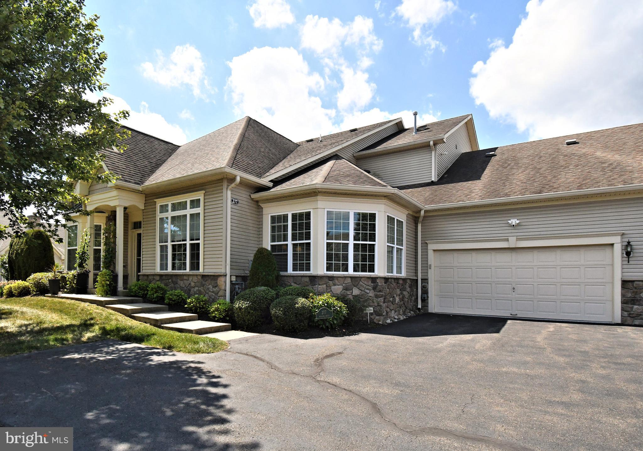 VILLAS OF NEWTOWN - Residential