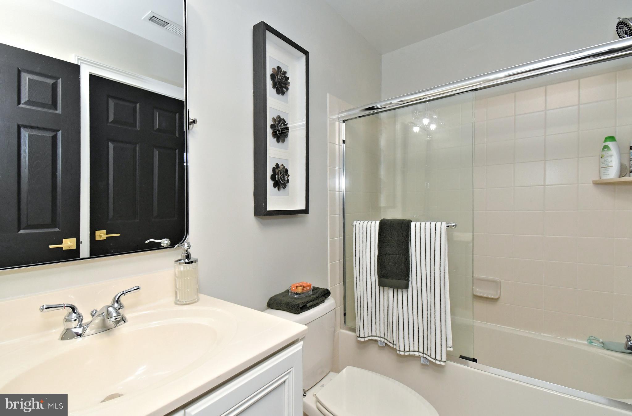 VILLAS OF NEWTOWN - Residential