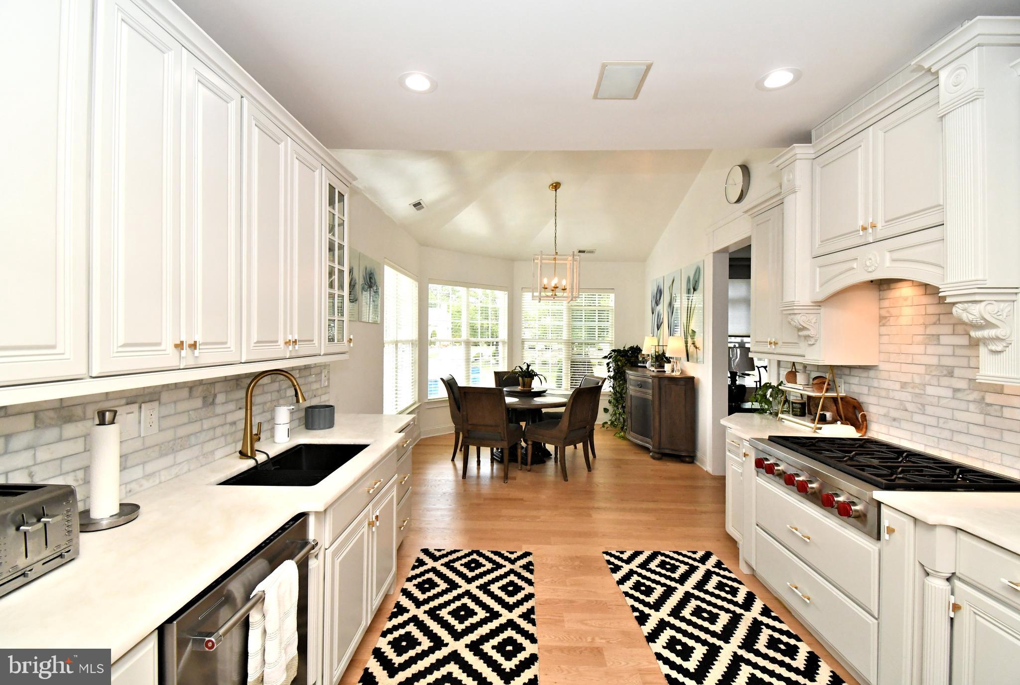 VILLAS OF NEWTOWN - Residential