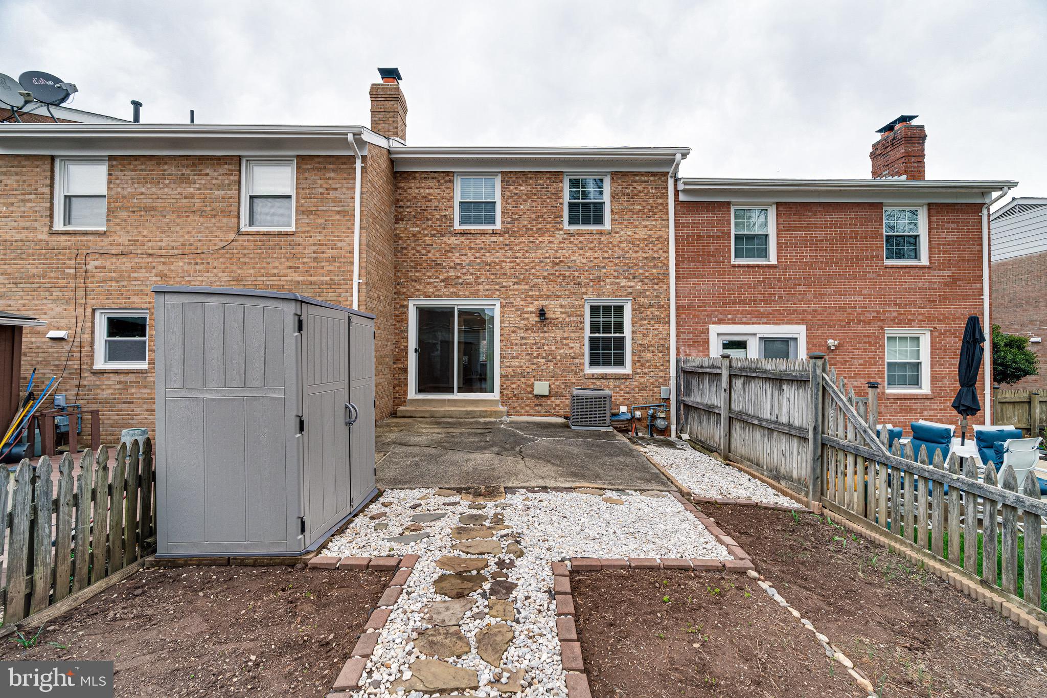 BROOKSIDE - Residential Lease