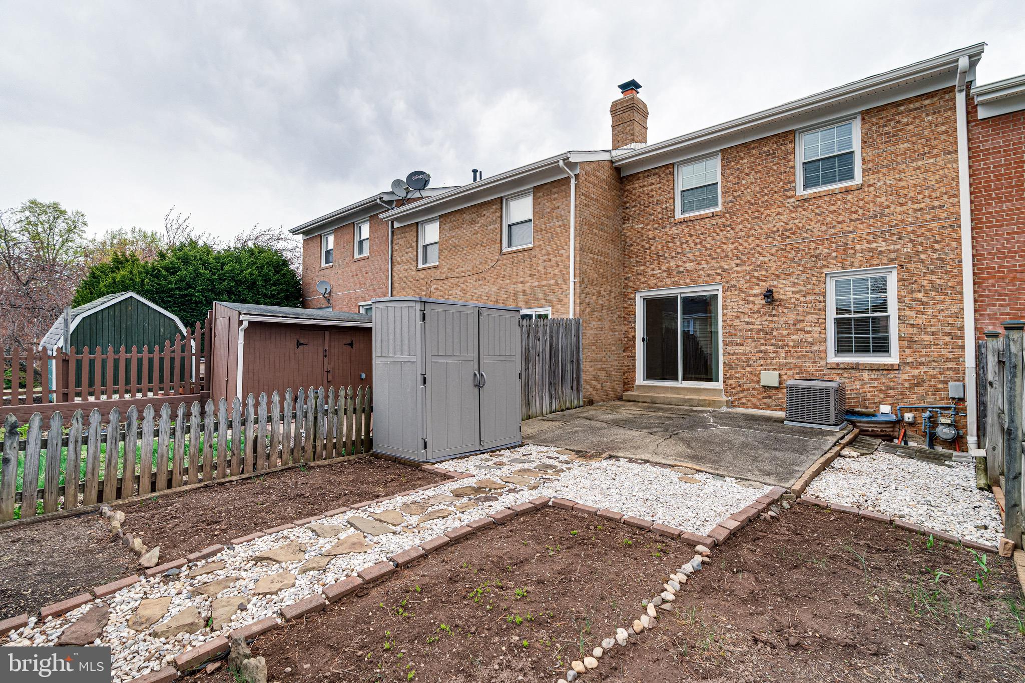 BROOKSIDE - Residential Lease