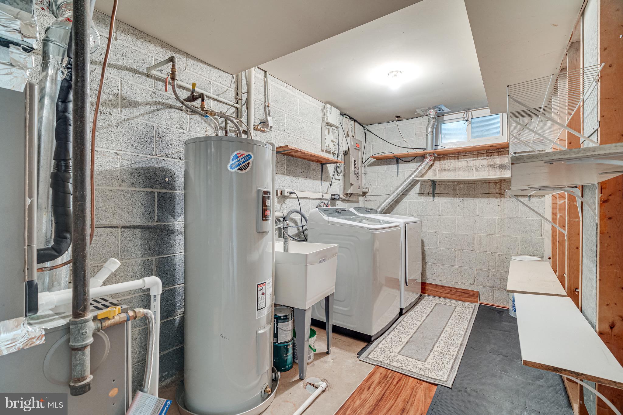 BROOKSIDE - Residential Lease