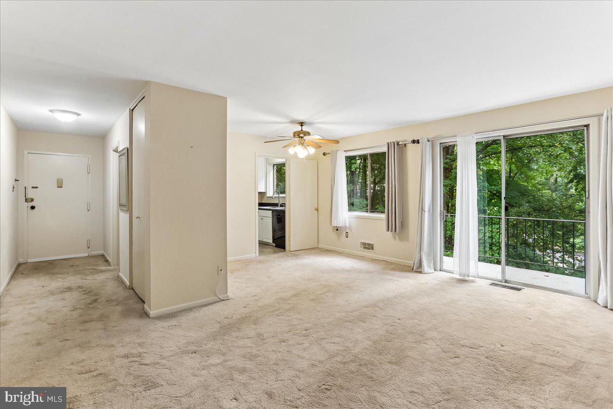 10512 WEYMOUTH STREET 203