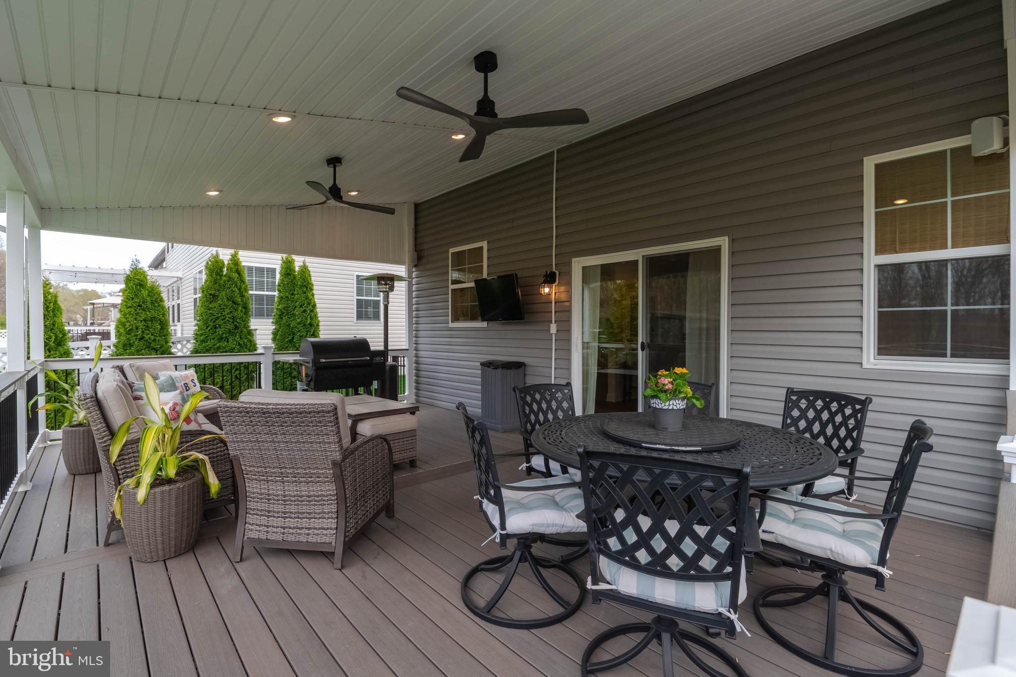 MONARCH GLEN - Residential