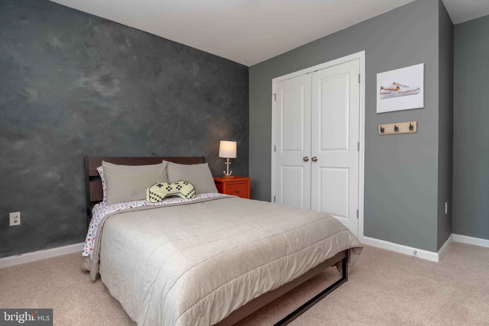 MONARCH GLEN - Residential