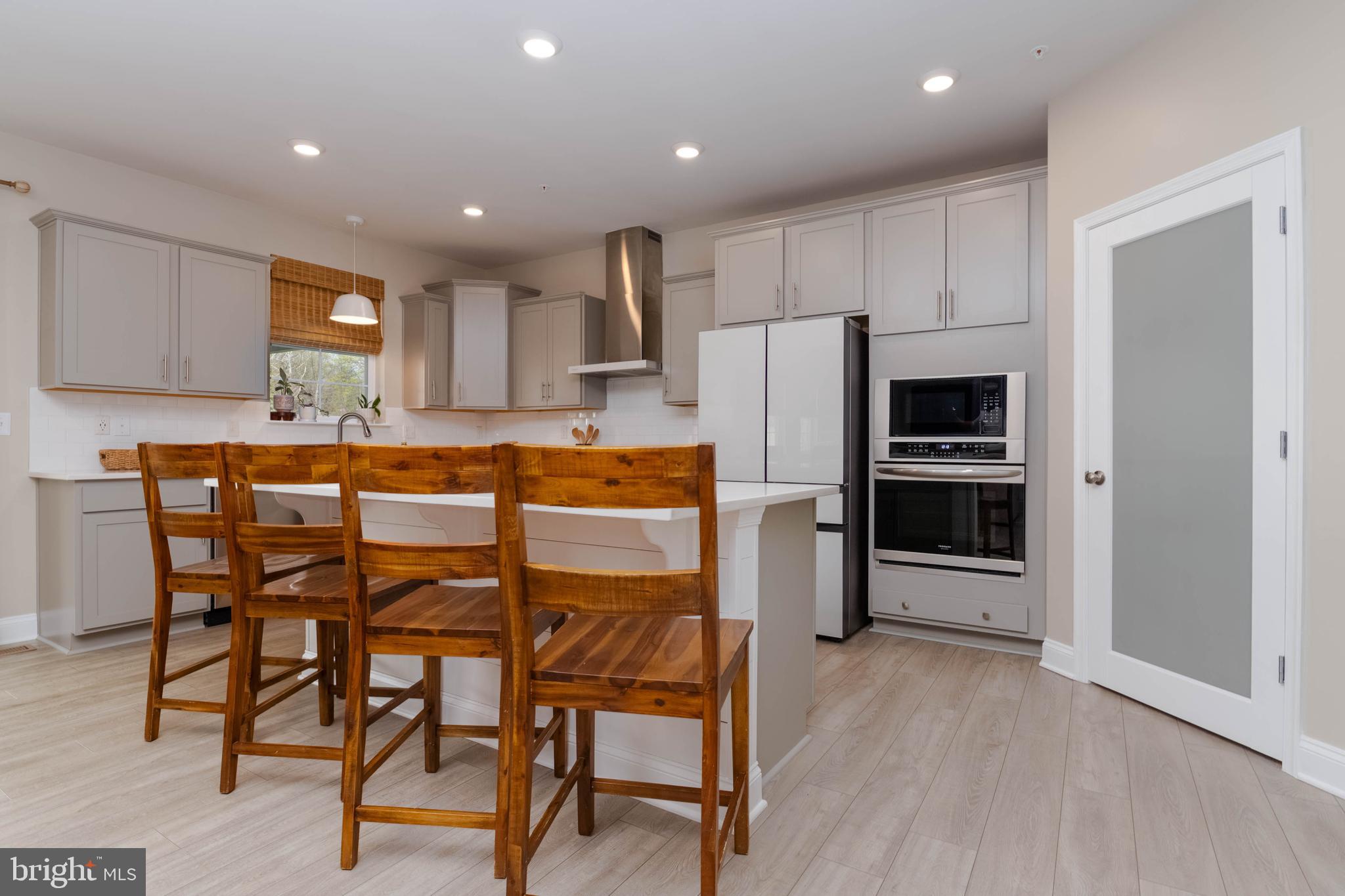 MONARCH GLEN - Residential