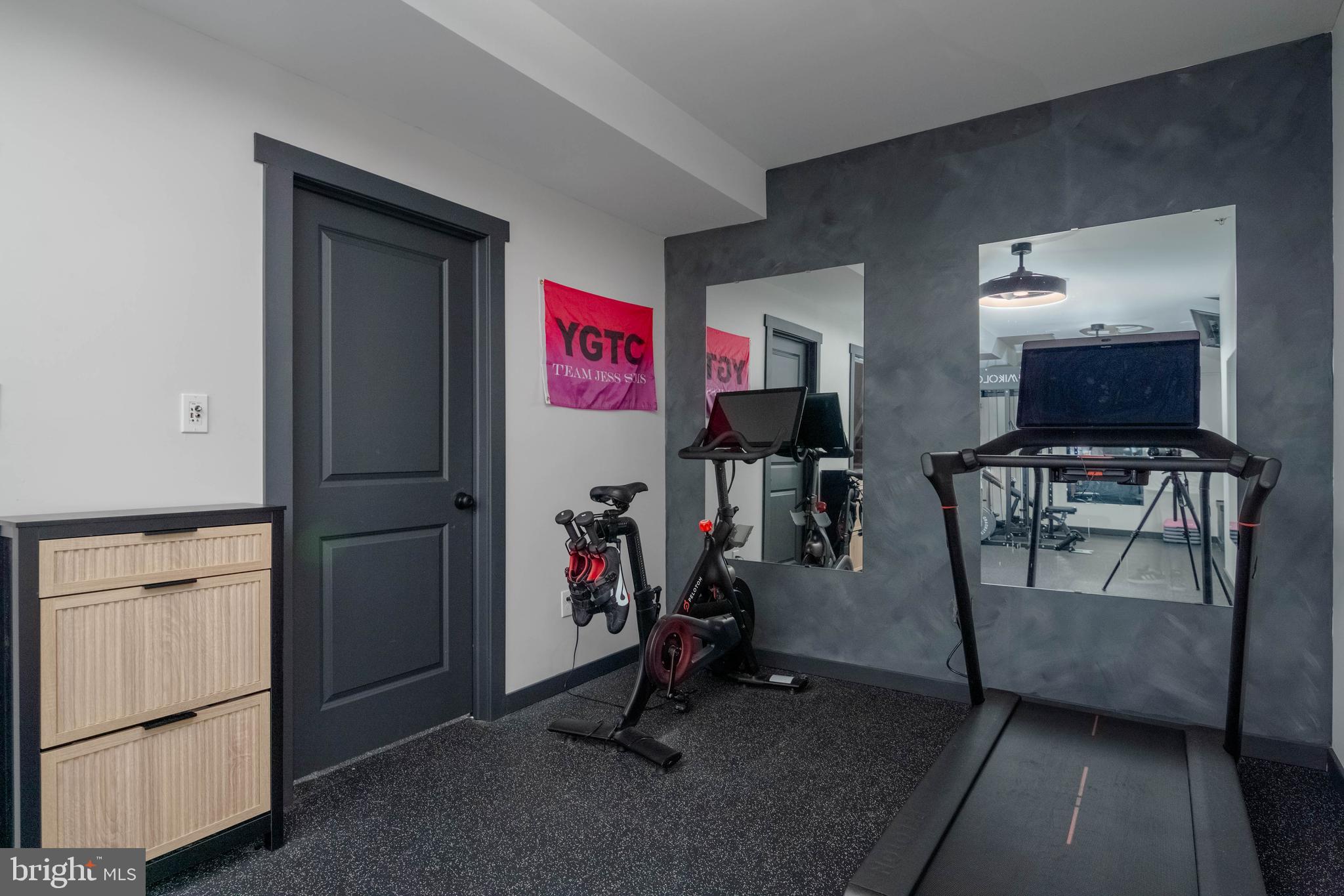 MONARCH GLEN - Residential