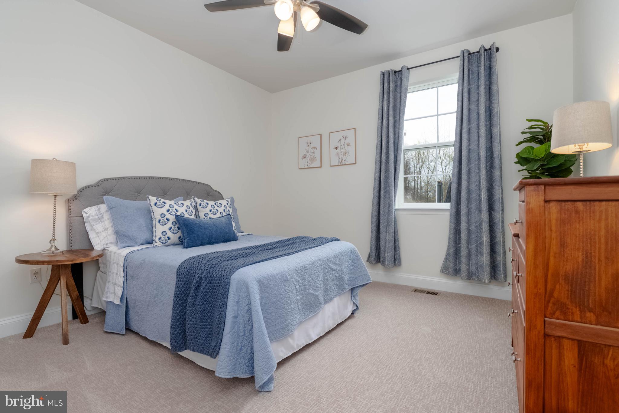 MONARCH GLEN - Residential