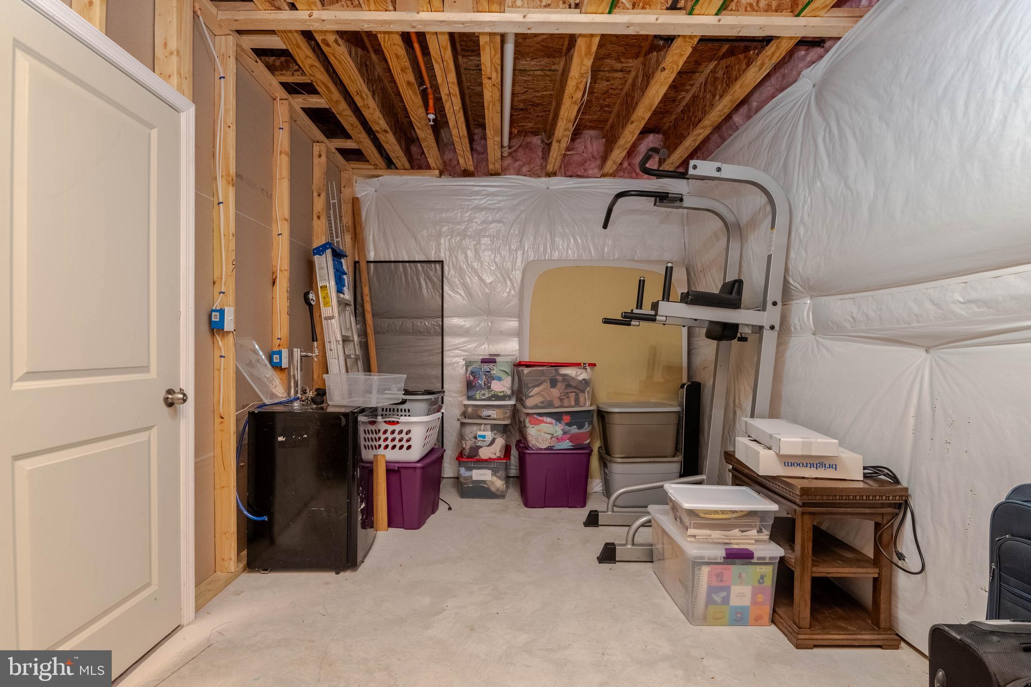 MONARCH GLEN - Residential