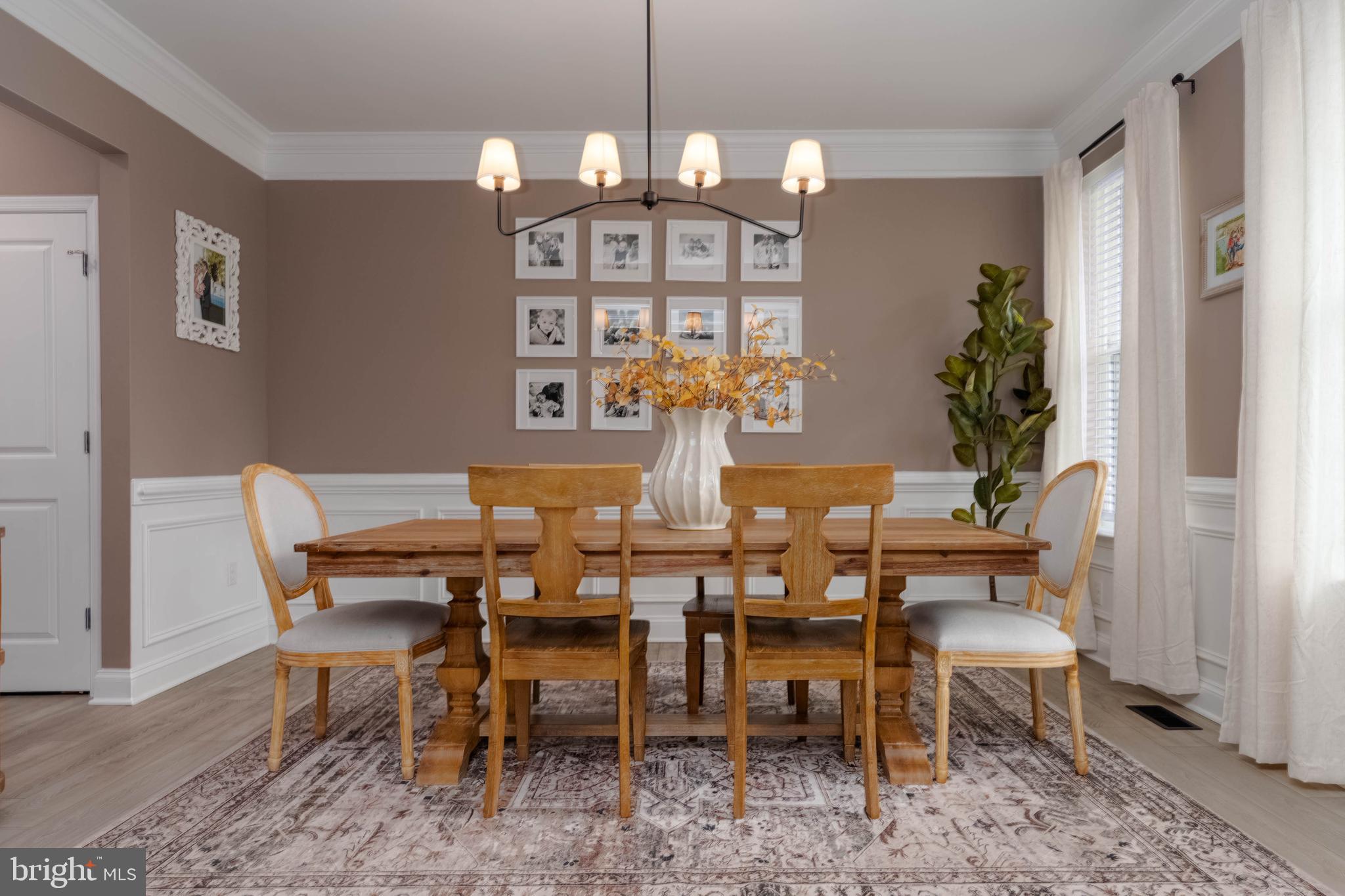 MONARCH GLEN - Residential