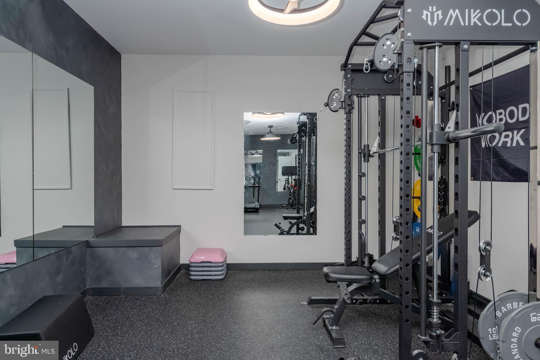 MONARCH GLEN - Residential