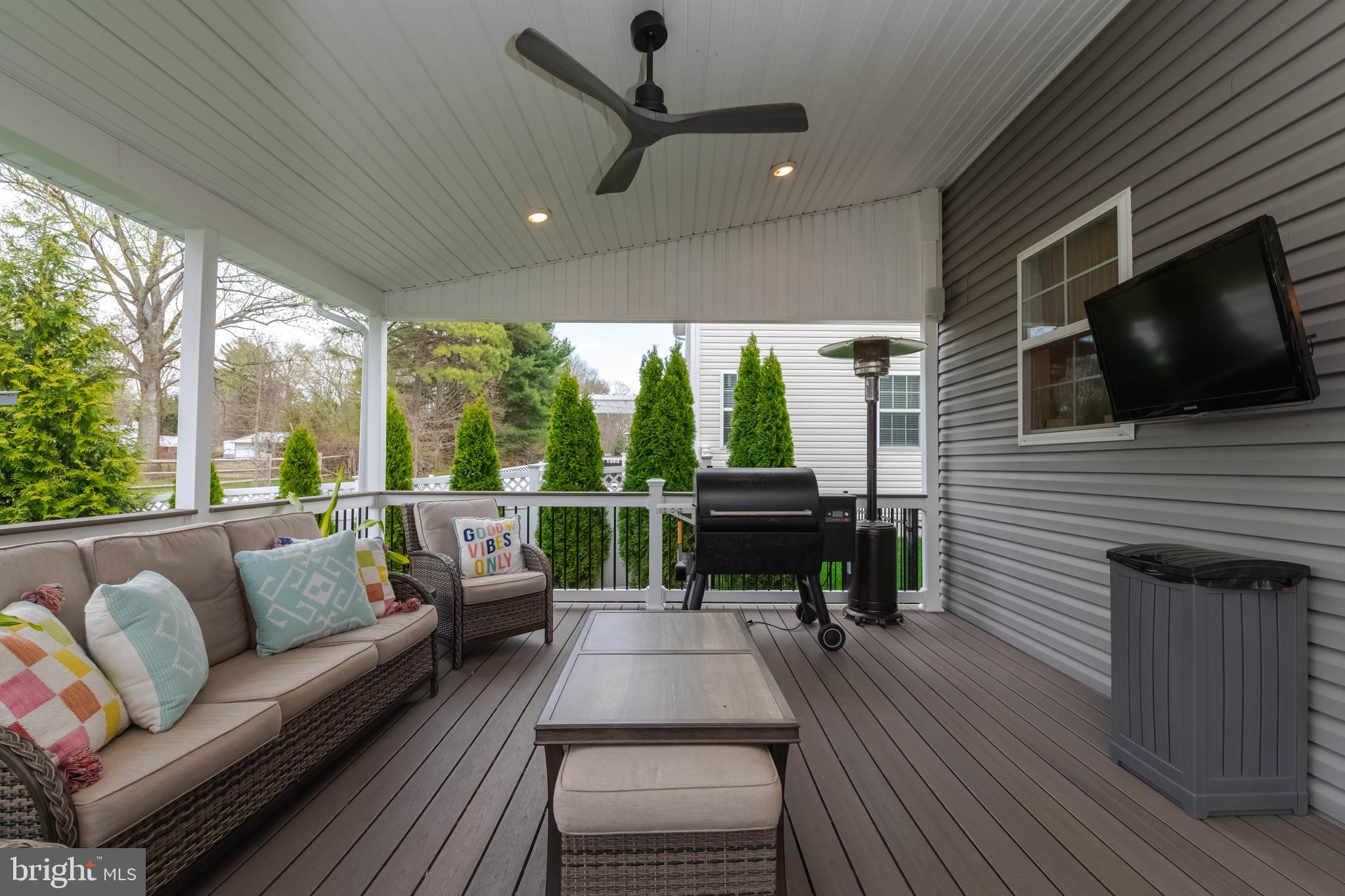 MONARCH GLEN - Residential