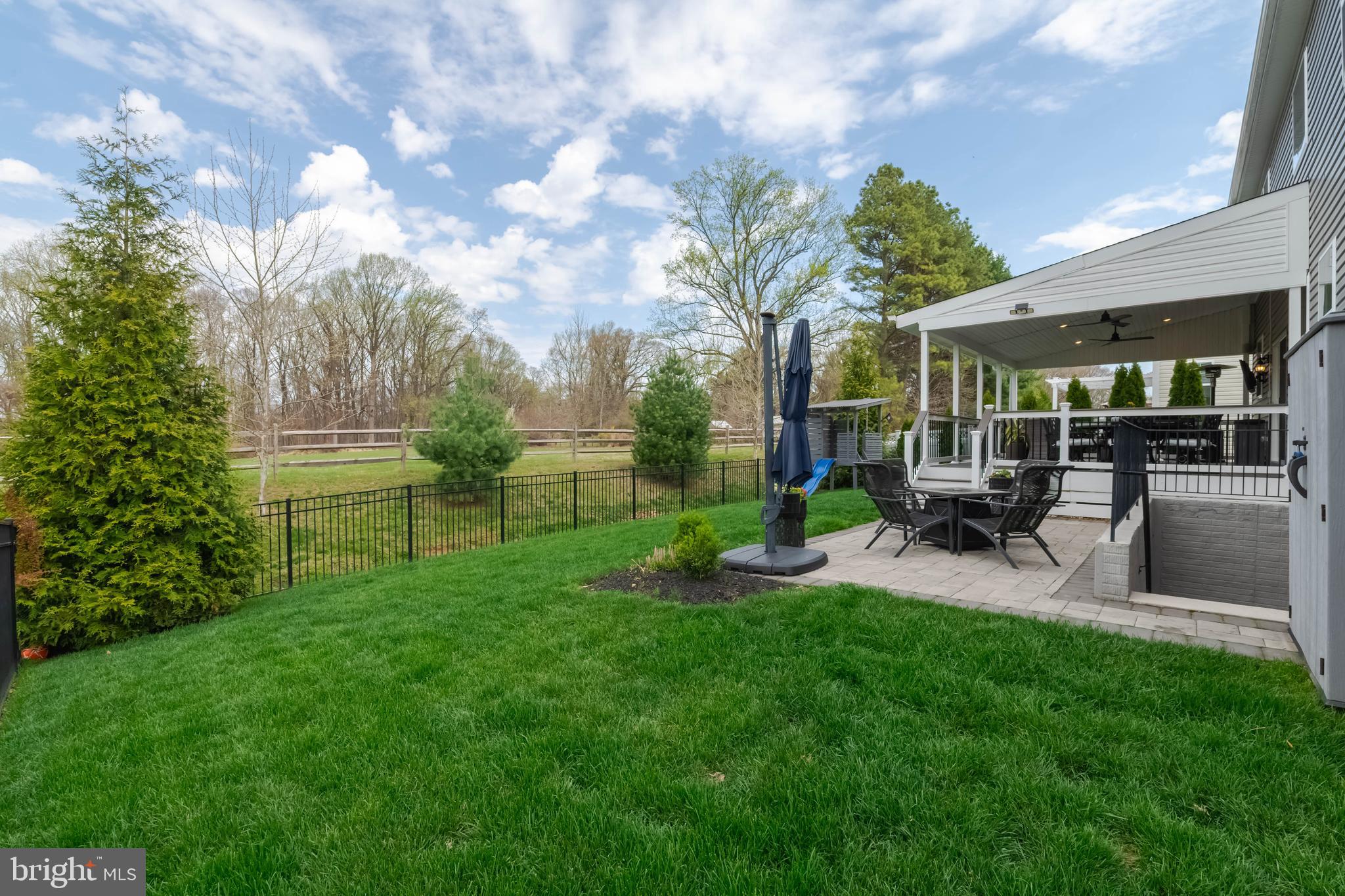 MONARCH GLEN - Residential