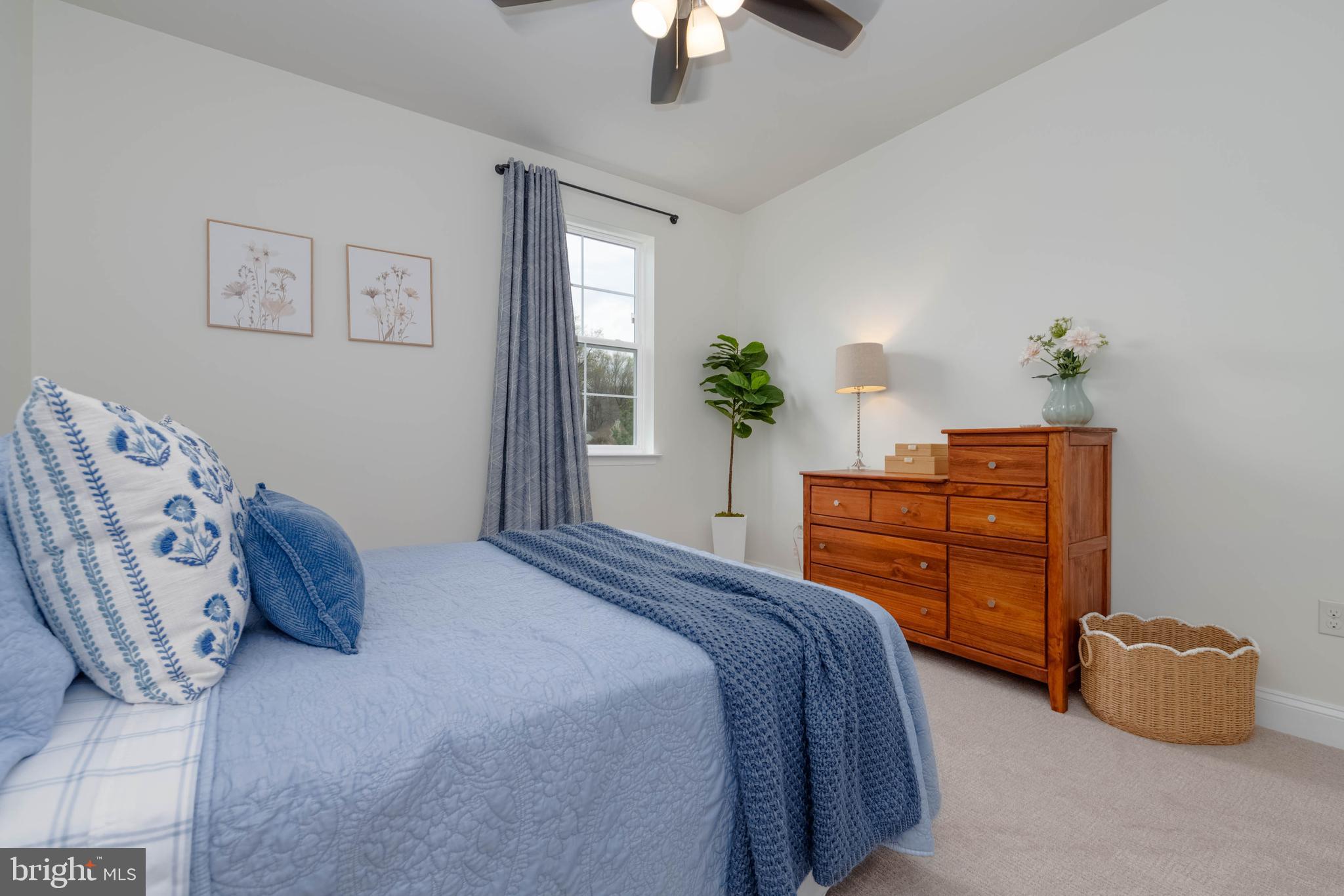 MONARCH GLEN - Residential