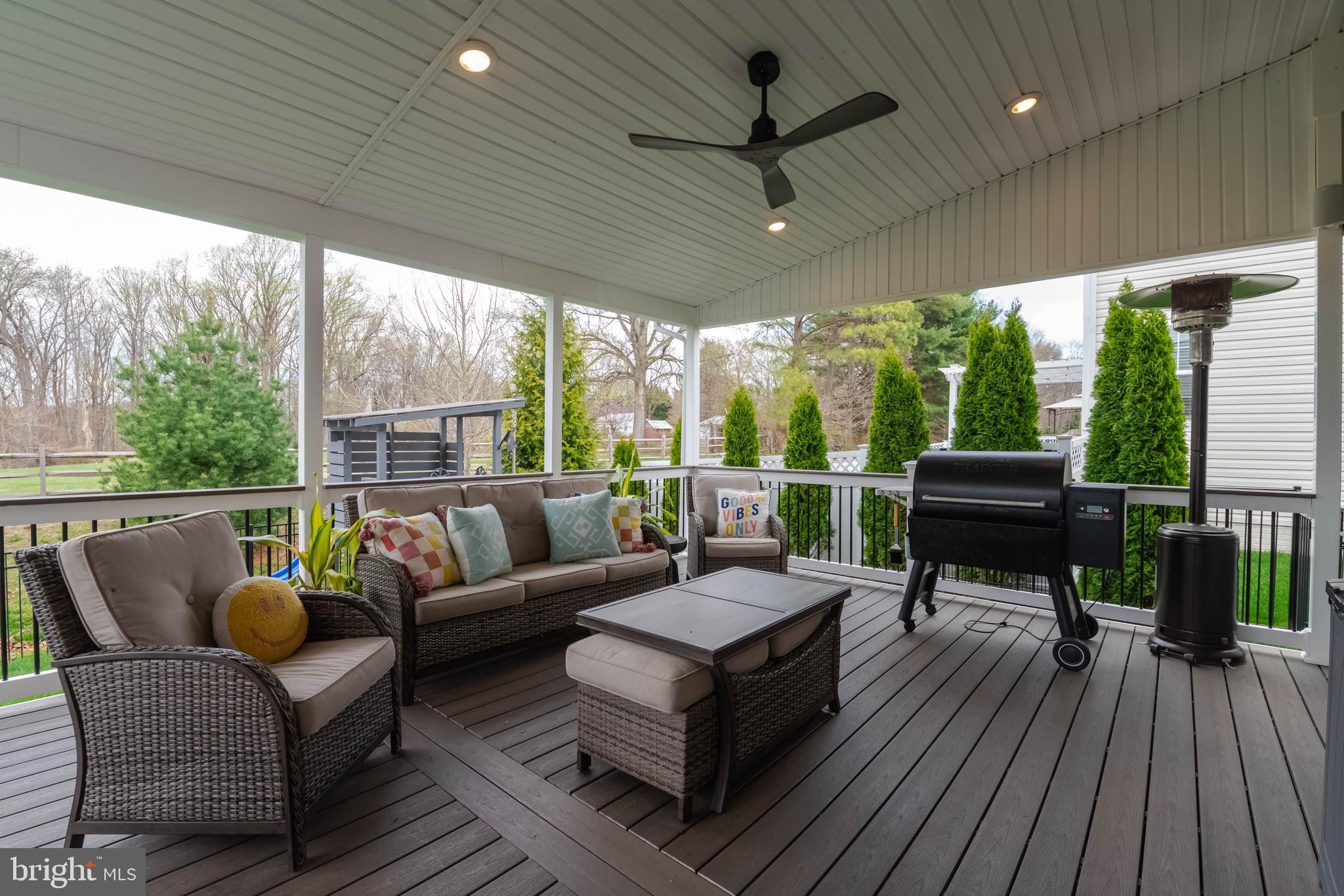 MONARCH GLEN - Residential