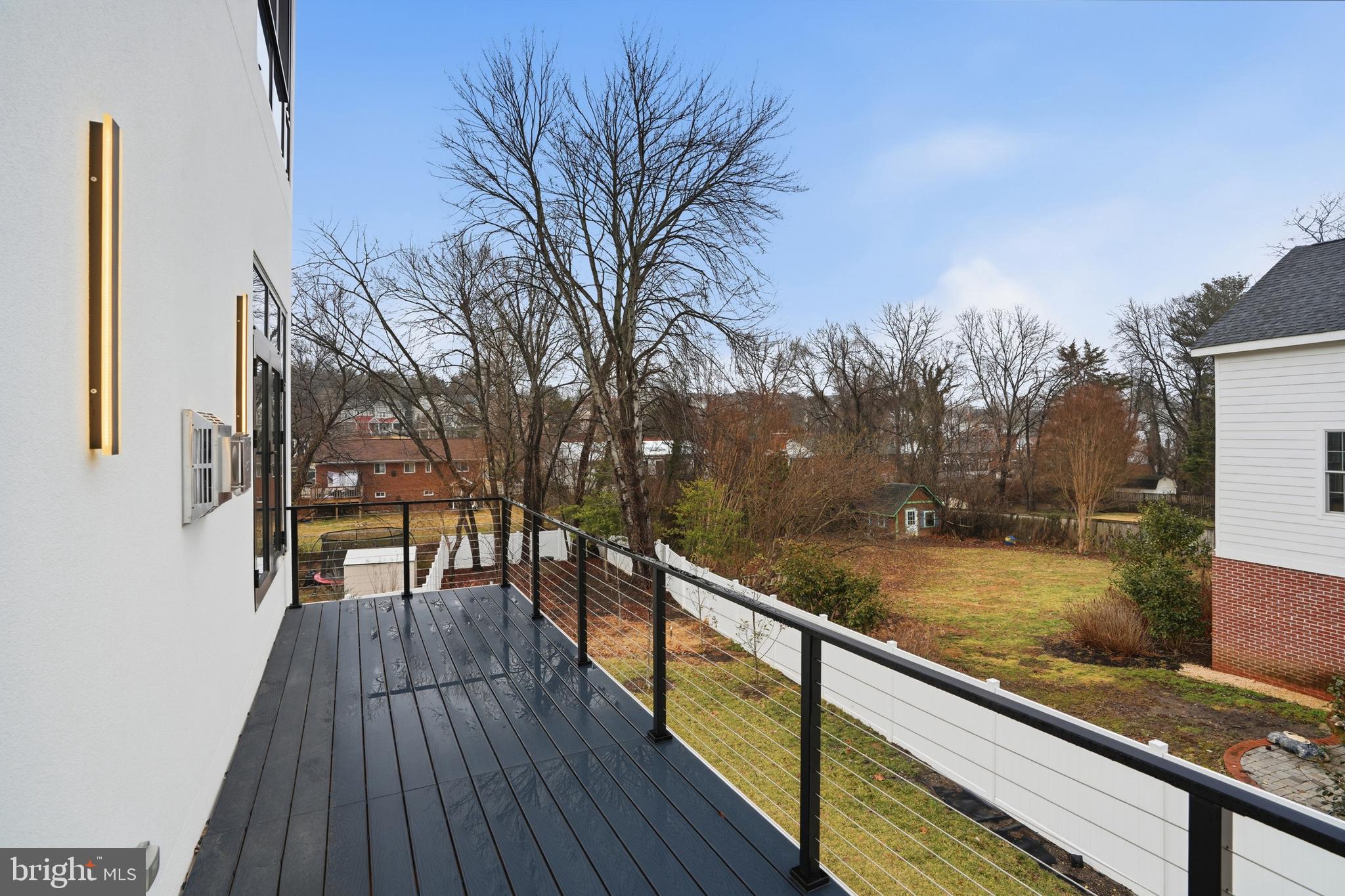 MCLEAN MANOR - Residential