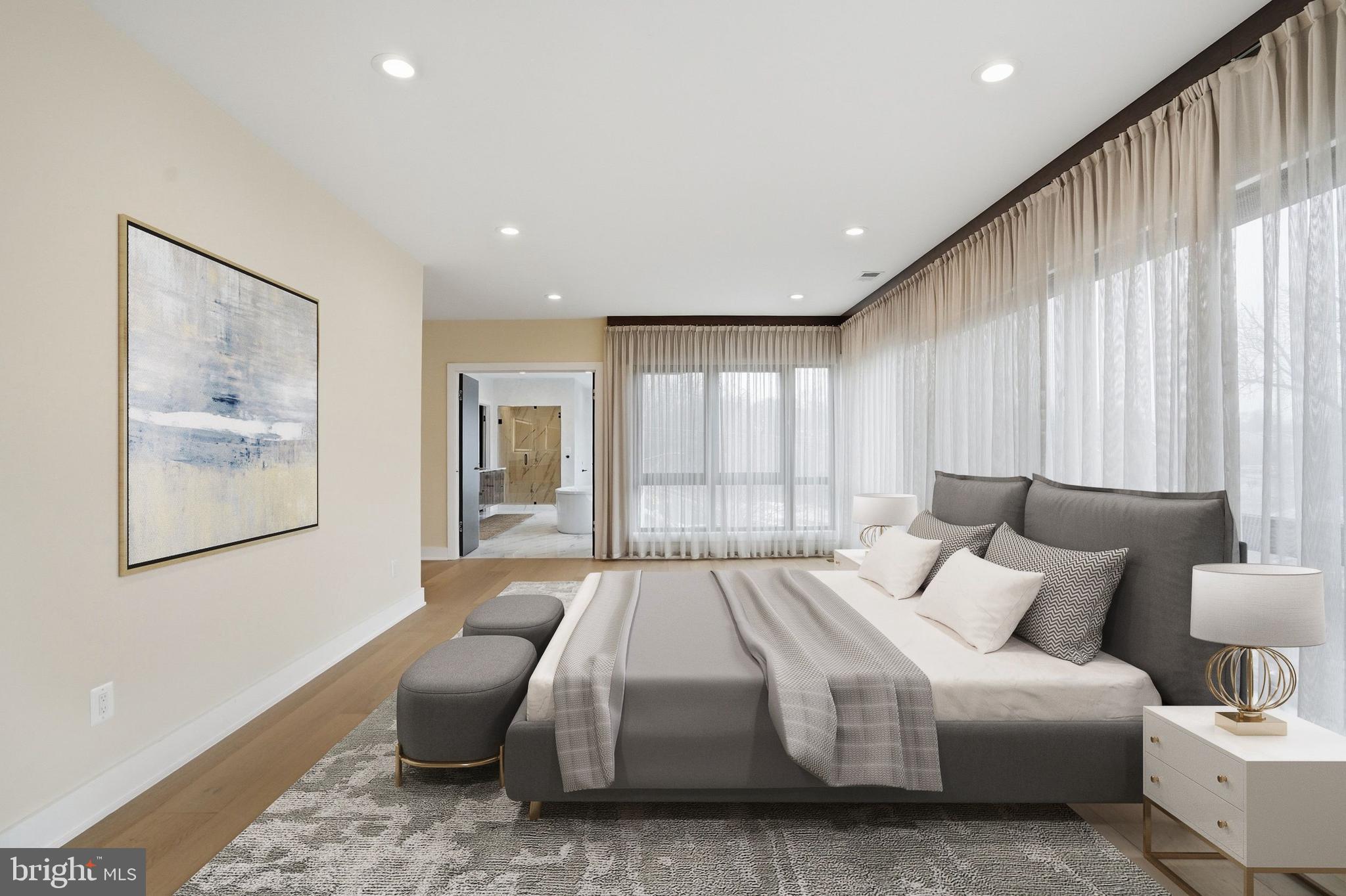 MCLEAN MANOR - Residential