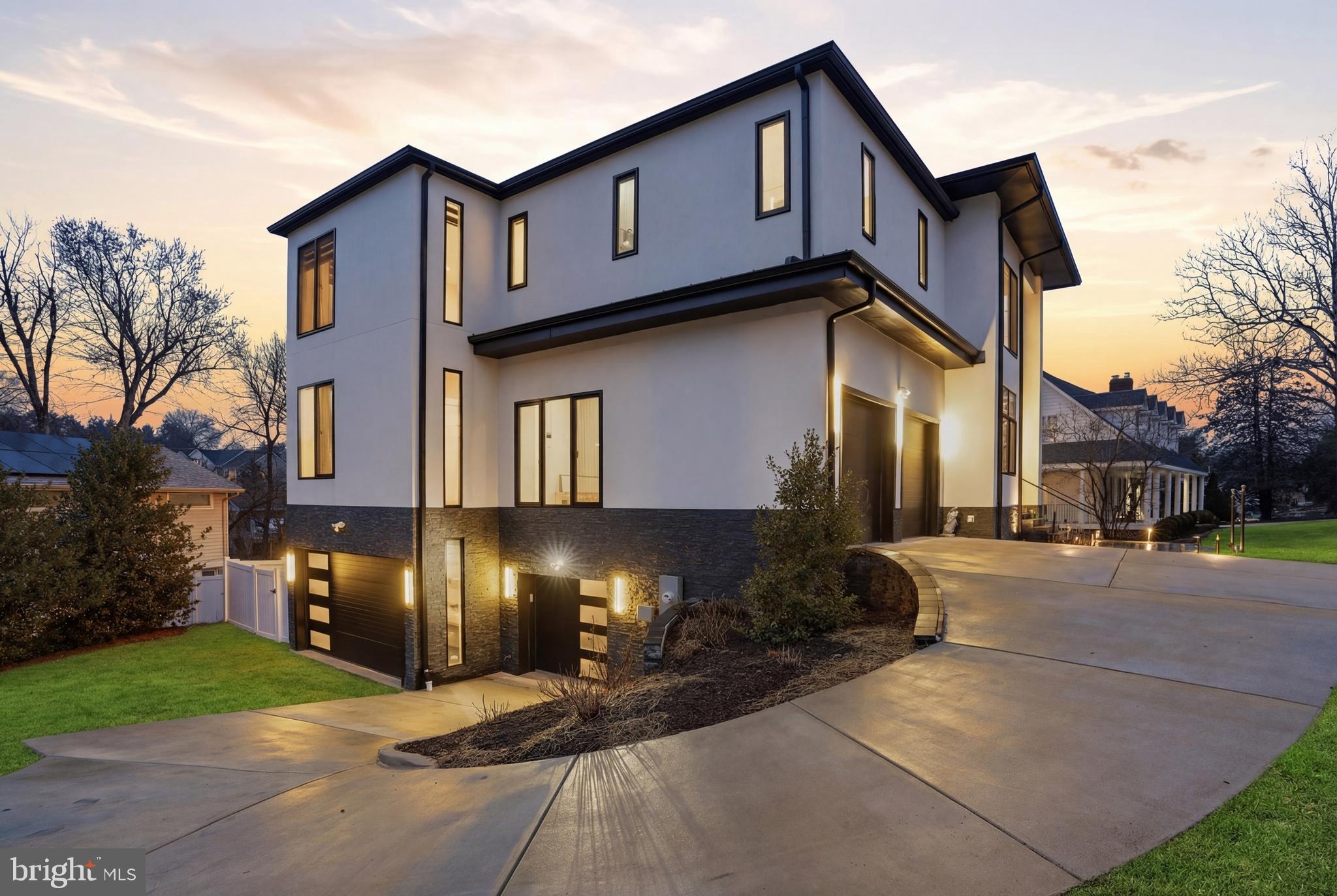 1573 WESTMORELAND STREET