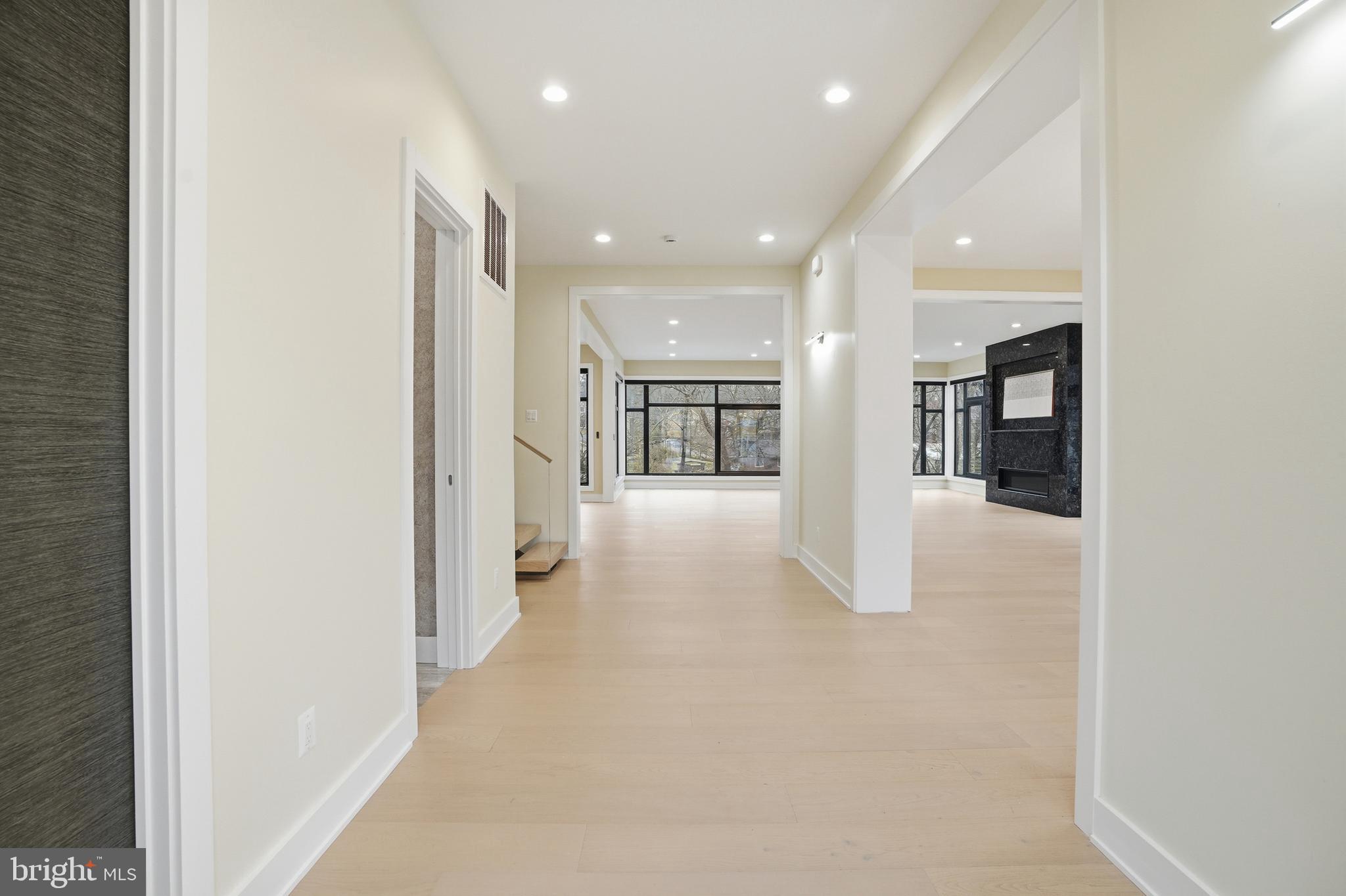 1573 WESTMORELAND STREET