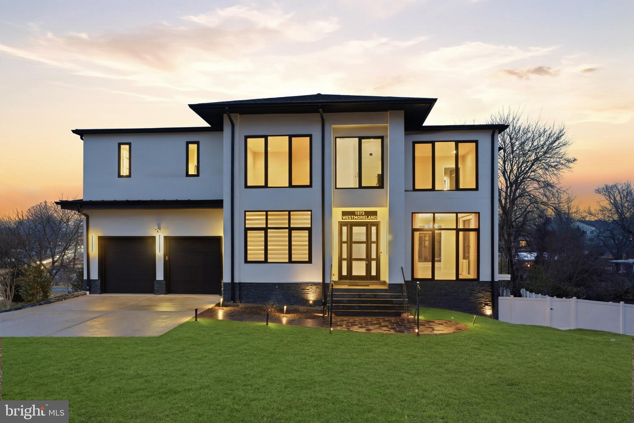 1573 WESTMORELAND STREET