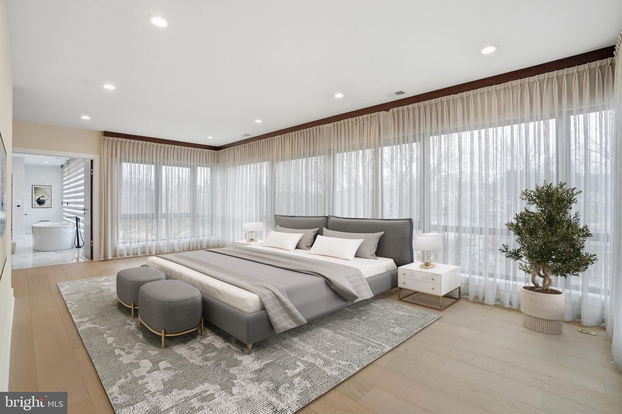 MCLEAN MANOR - Residential