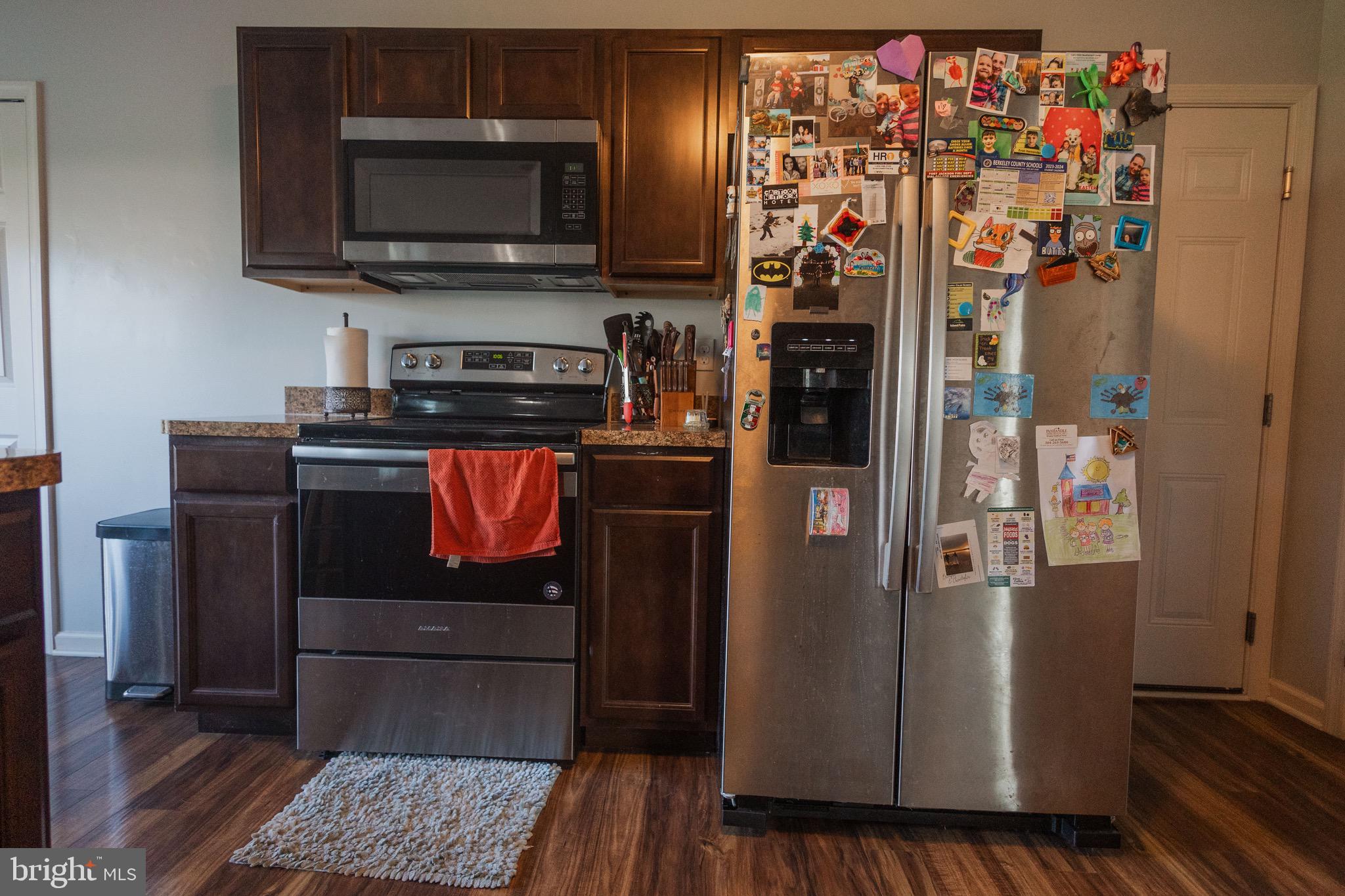 PEBBLE RIDGE - Residential