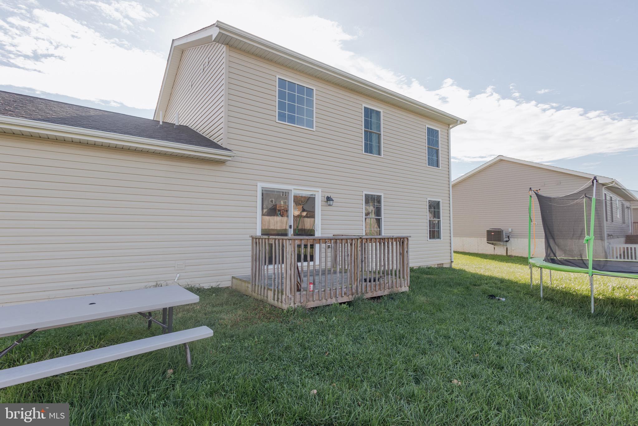 PEBBLE RIDGE - Residential