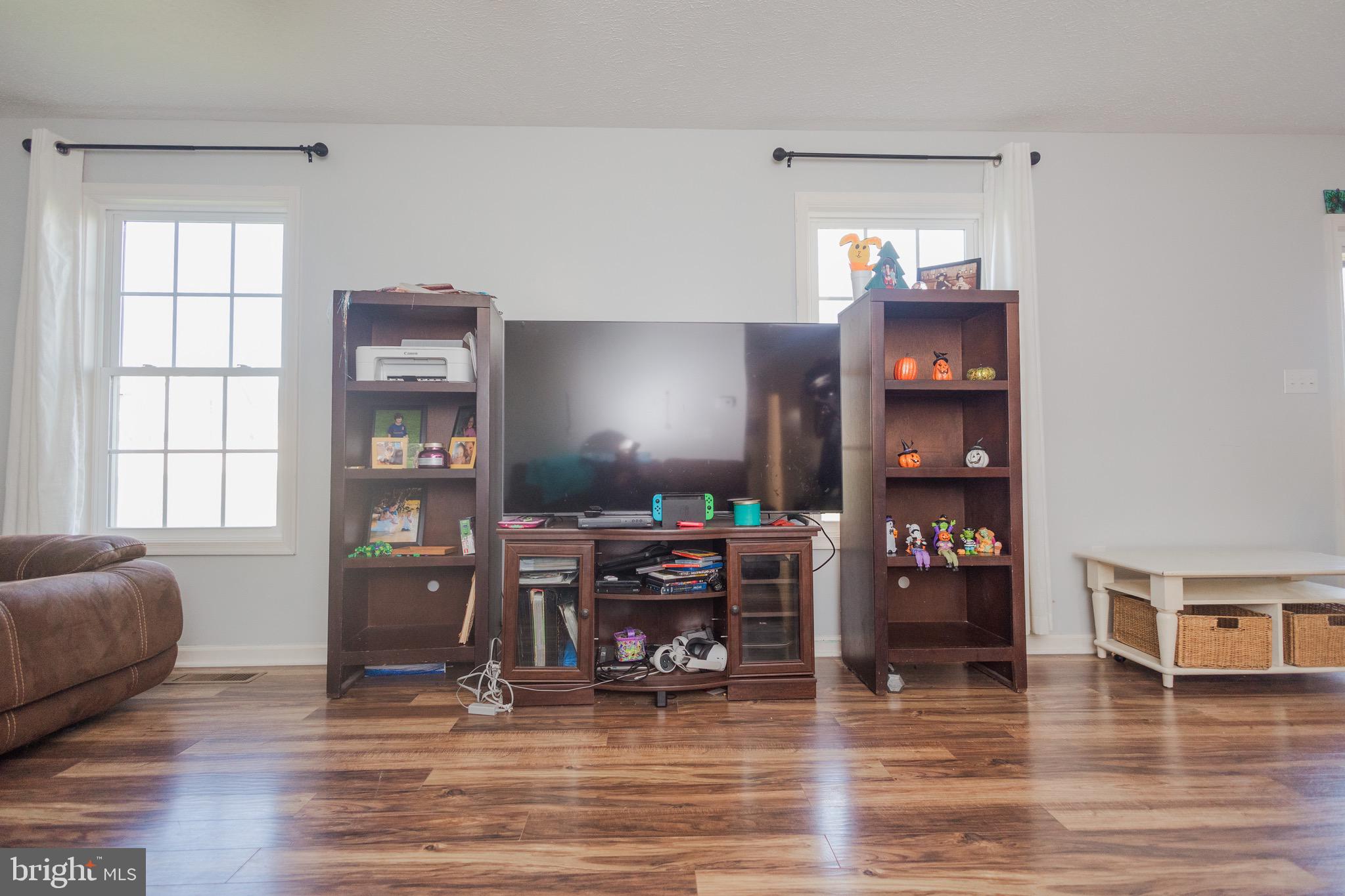 PEBBLE RIDGE - Residential