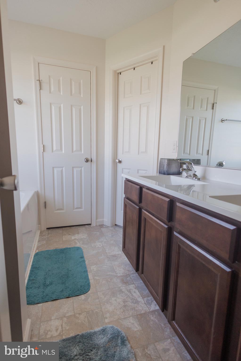 PEBBLE RIDGE - Residential