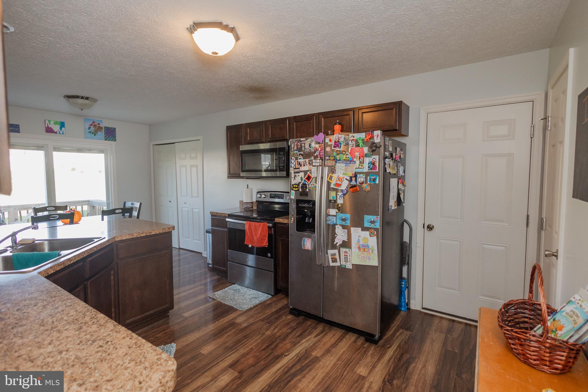 PEBBLE RIDGE - Residential