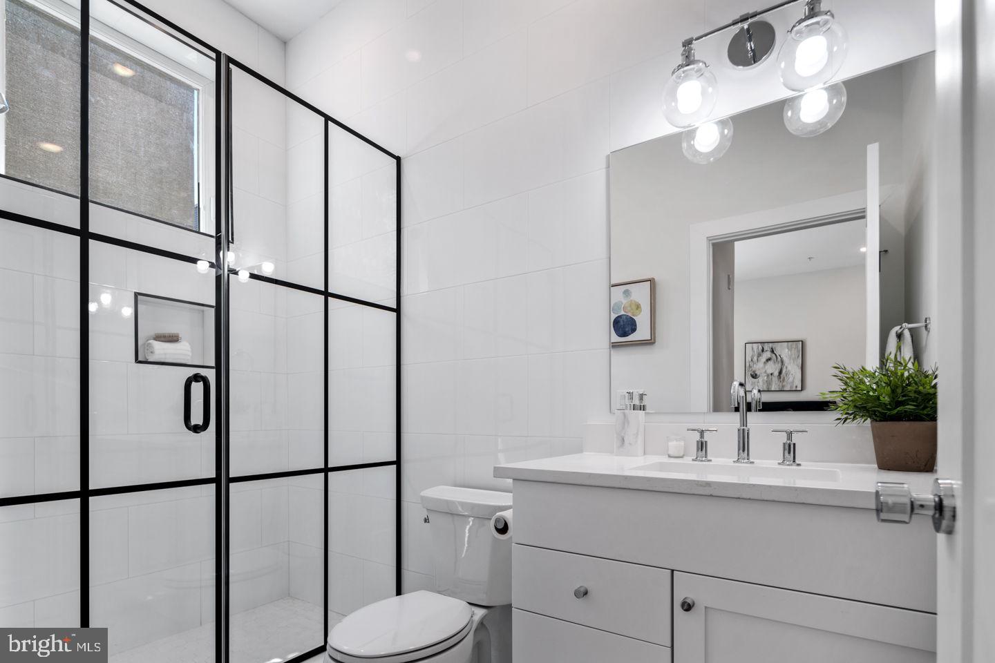 FRANCISVILLE - Residential Income