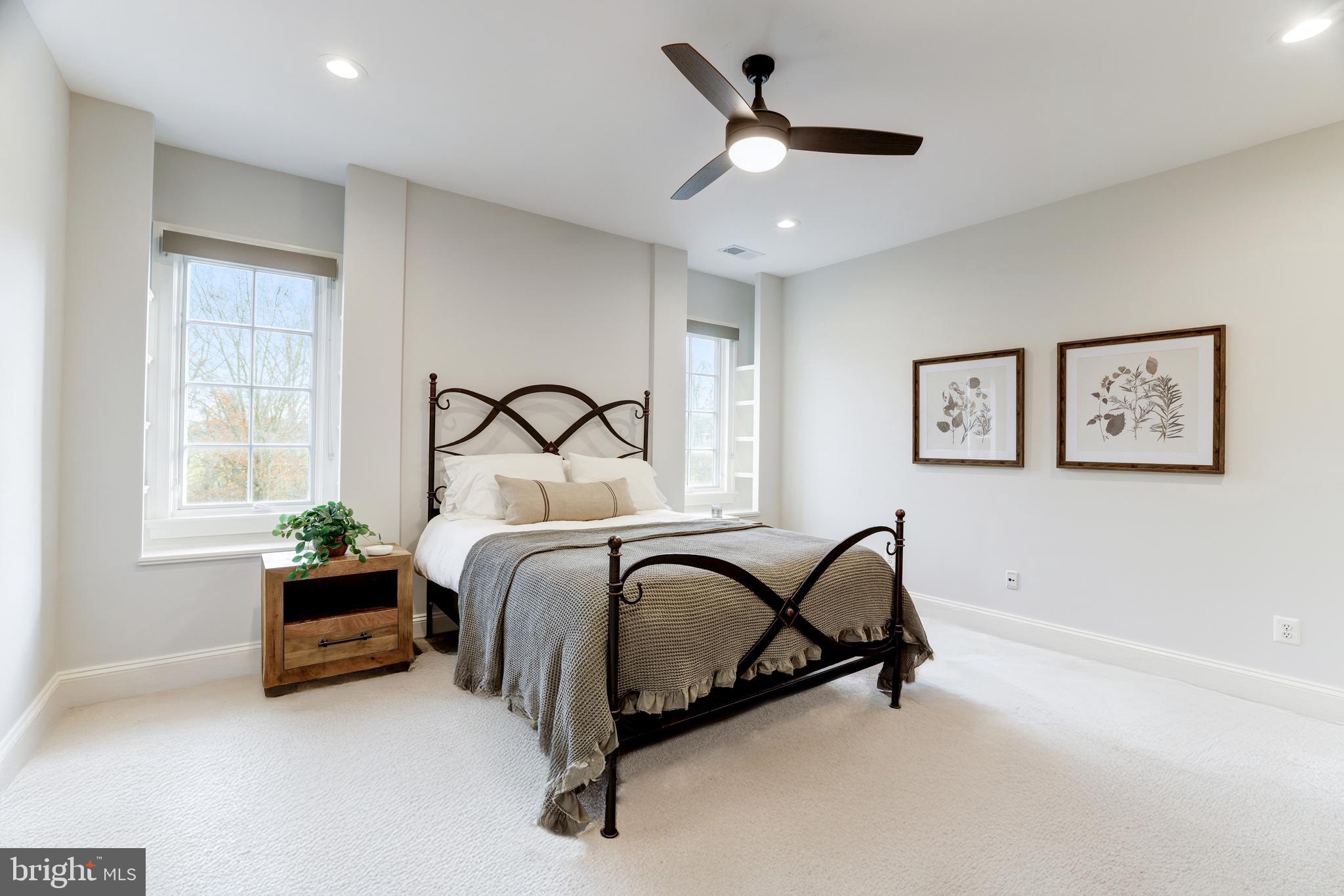 WOODBURN - Residential