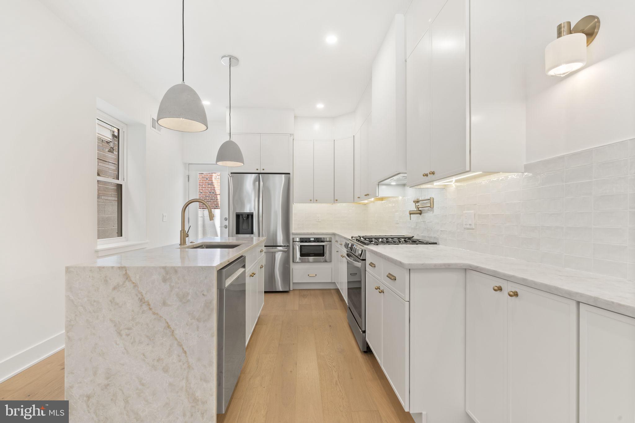 GRADUATE HOSPITAL - Residential