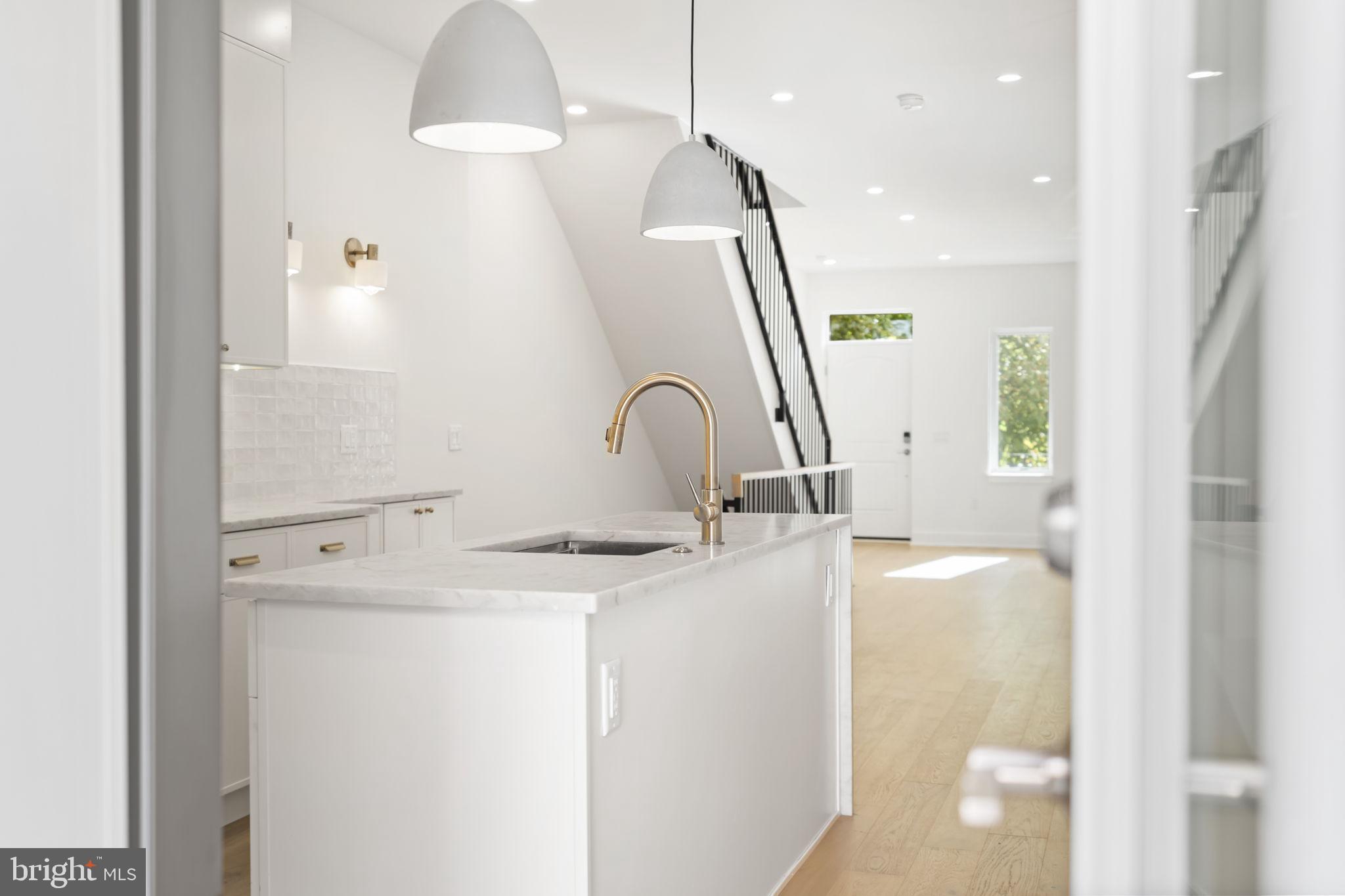 GRADUATE HOSPITAL - Residential