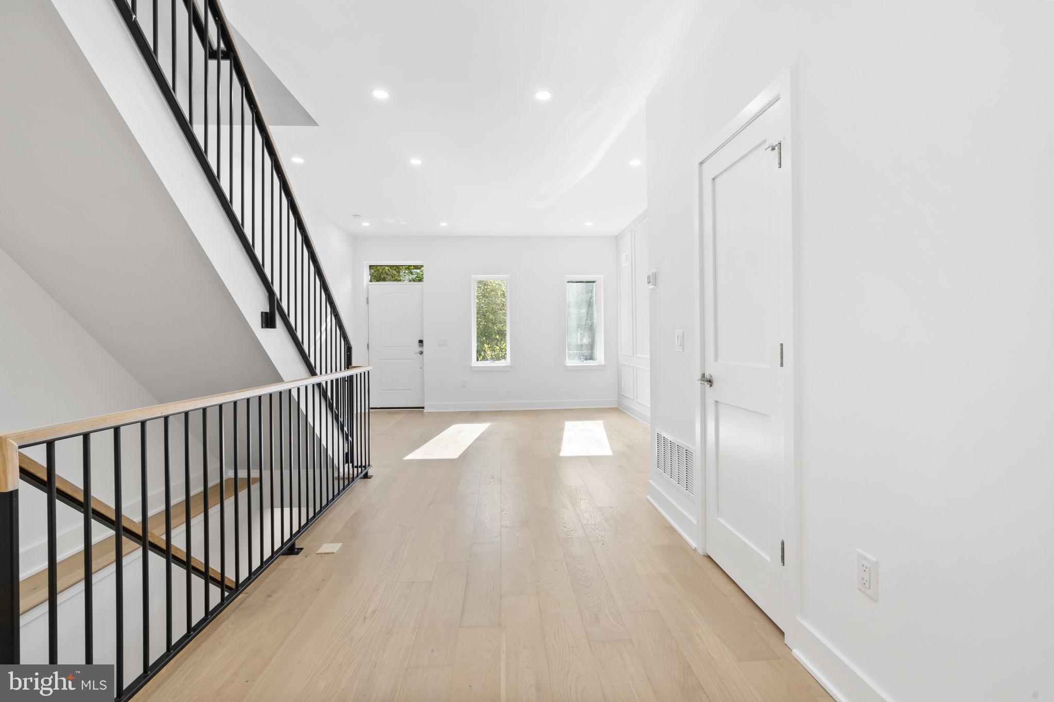 GRADUATE HOSPITAL - Residential