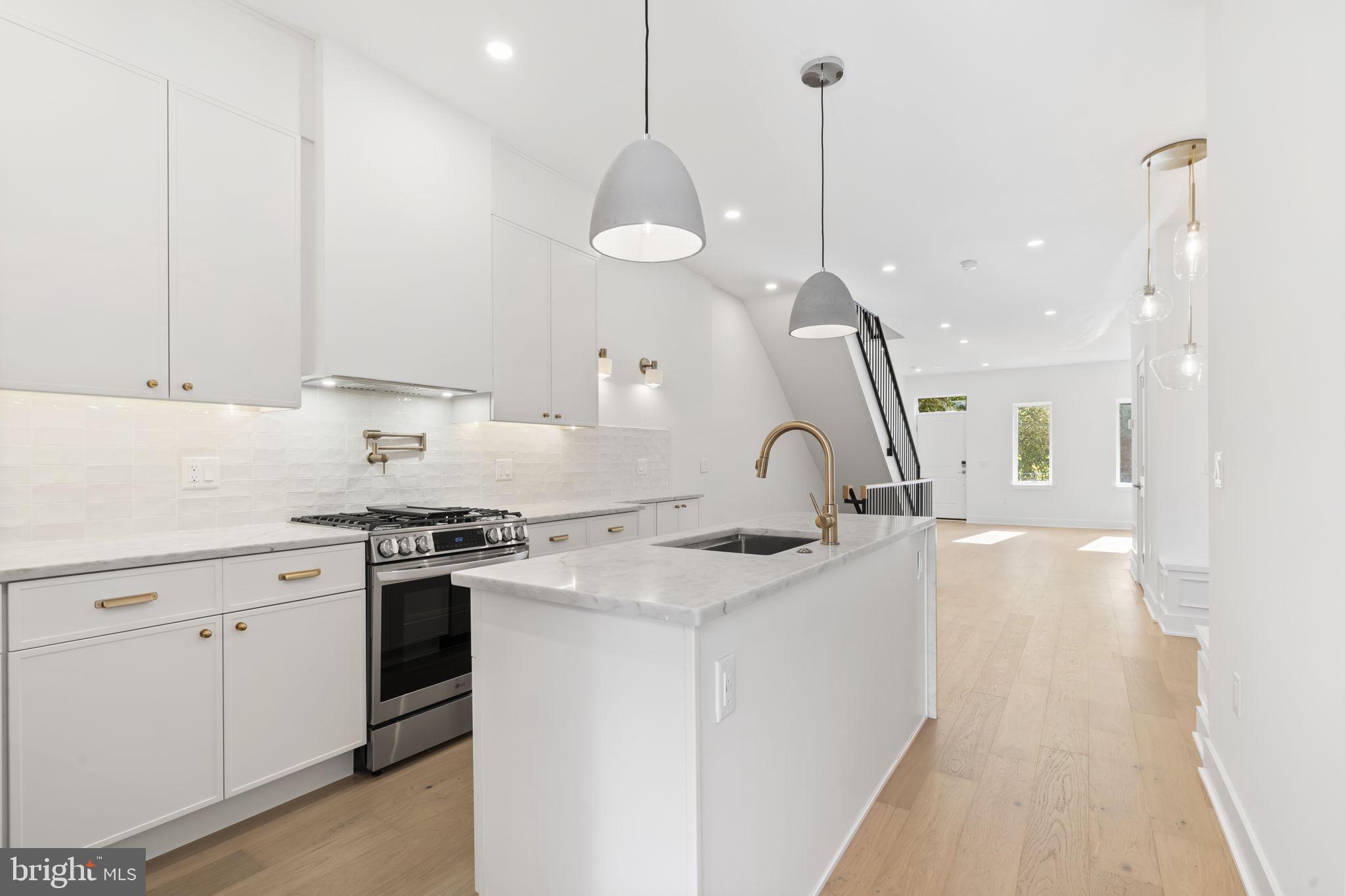 GRADUATE HOSPITAL - Residential