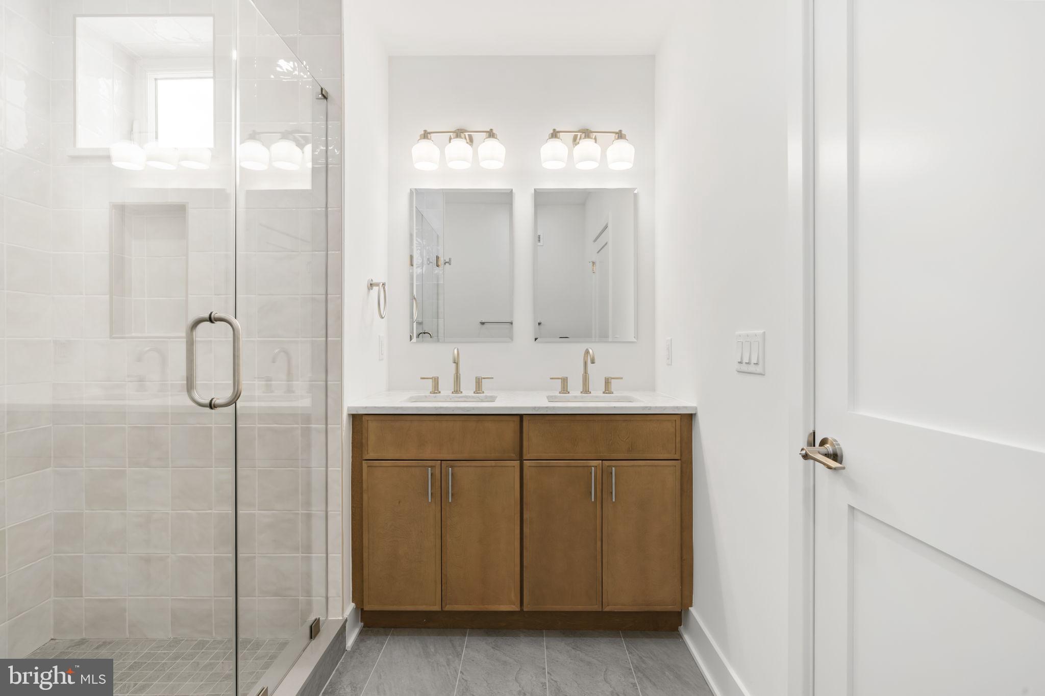 GRADUATE HOSPITAL - Residential