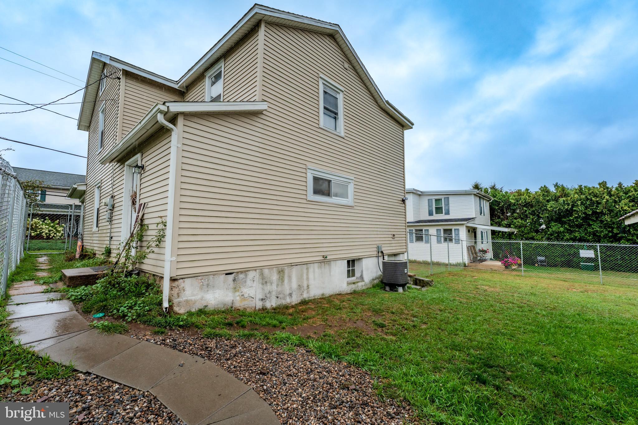 RINGTOWN - Residential