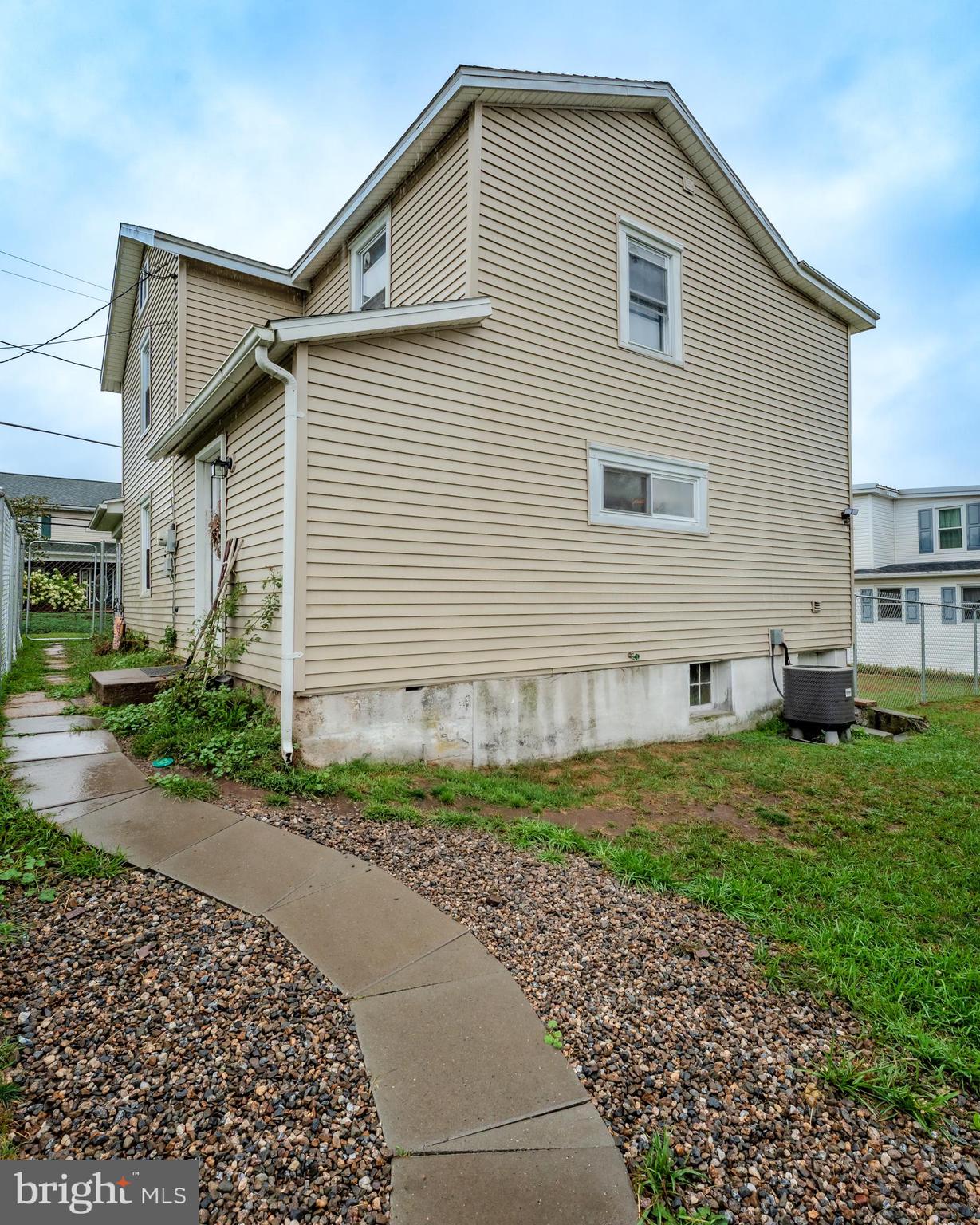 RINGTOWN - Residential