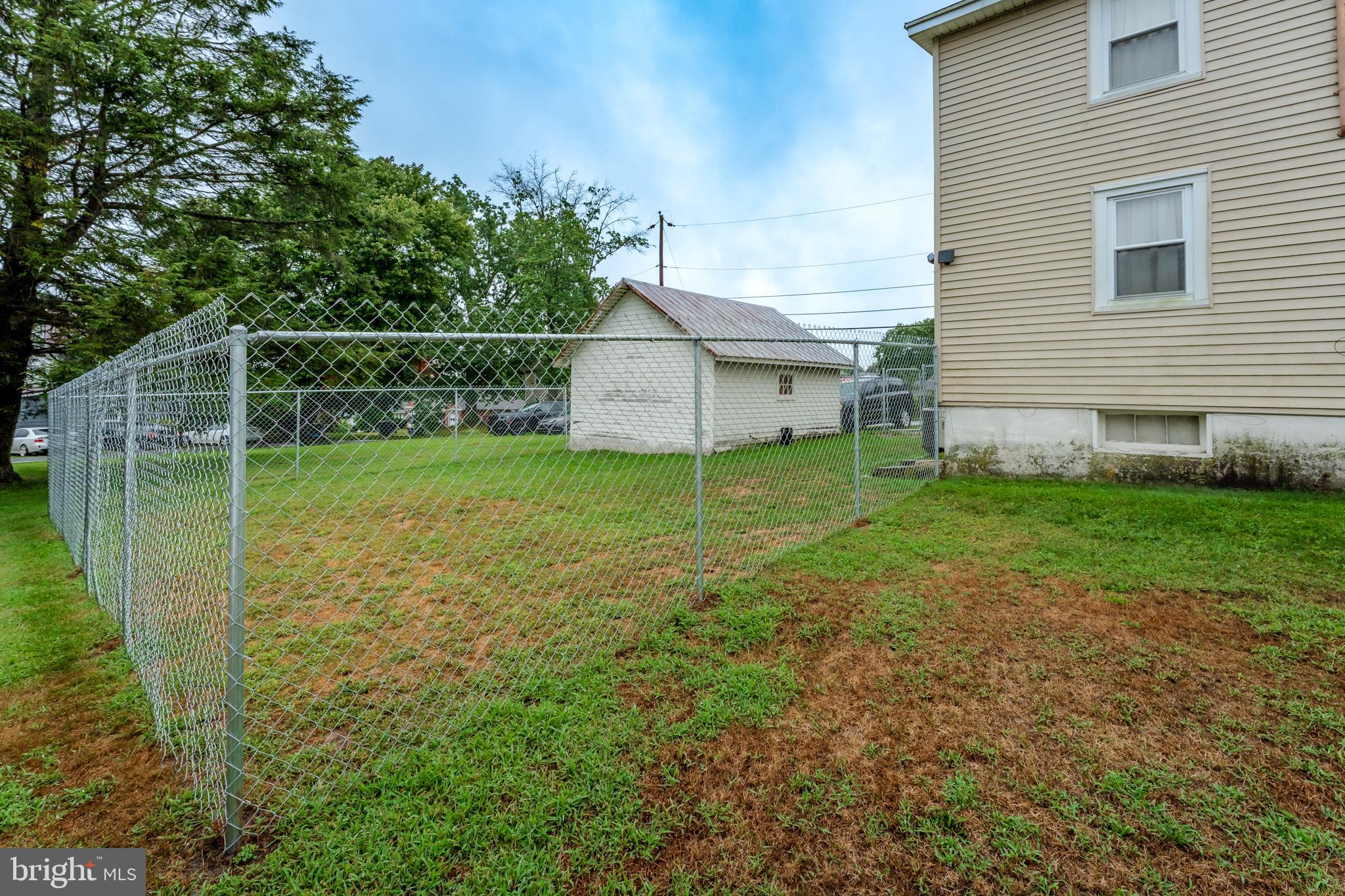 RINGTOWN - Residential