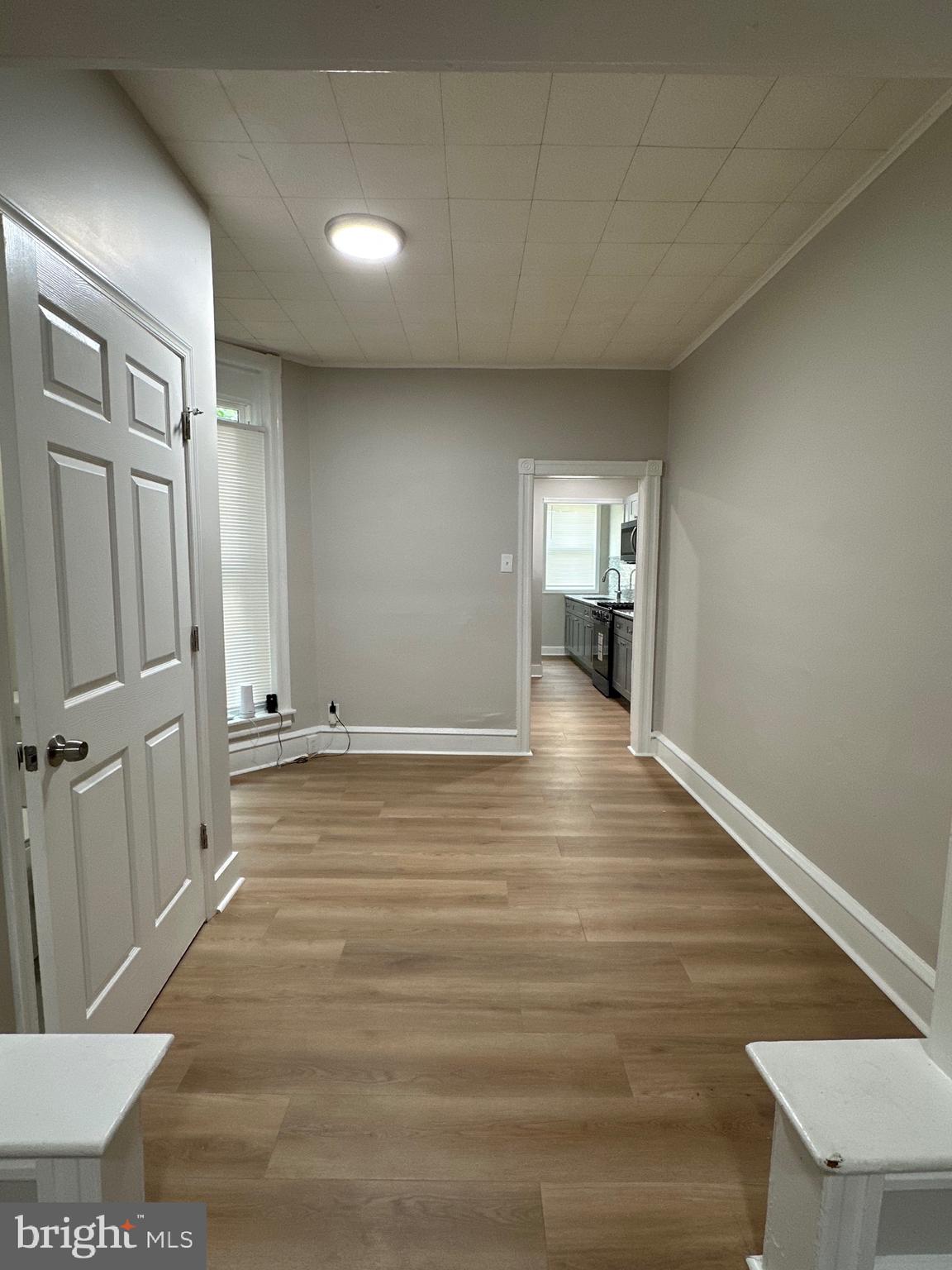 ELMWOOD PARK - Residential Lease